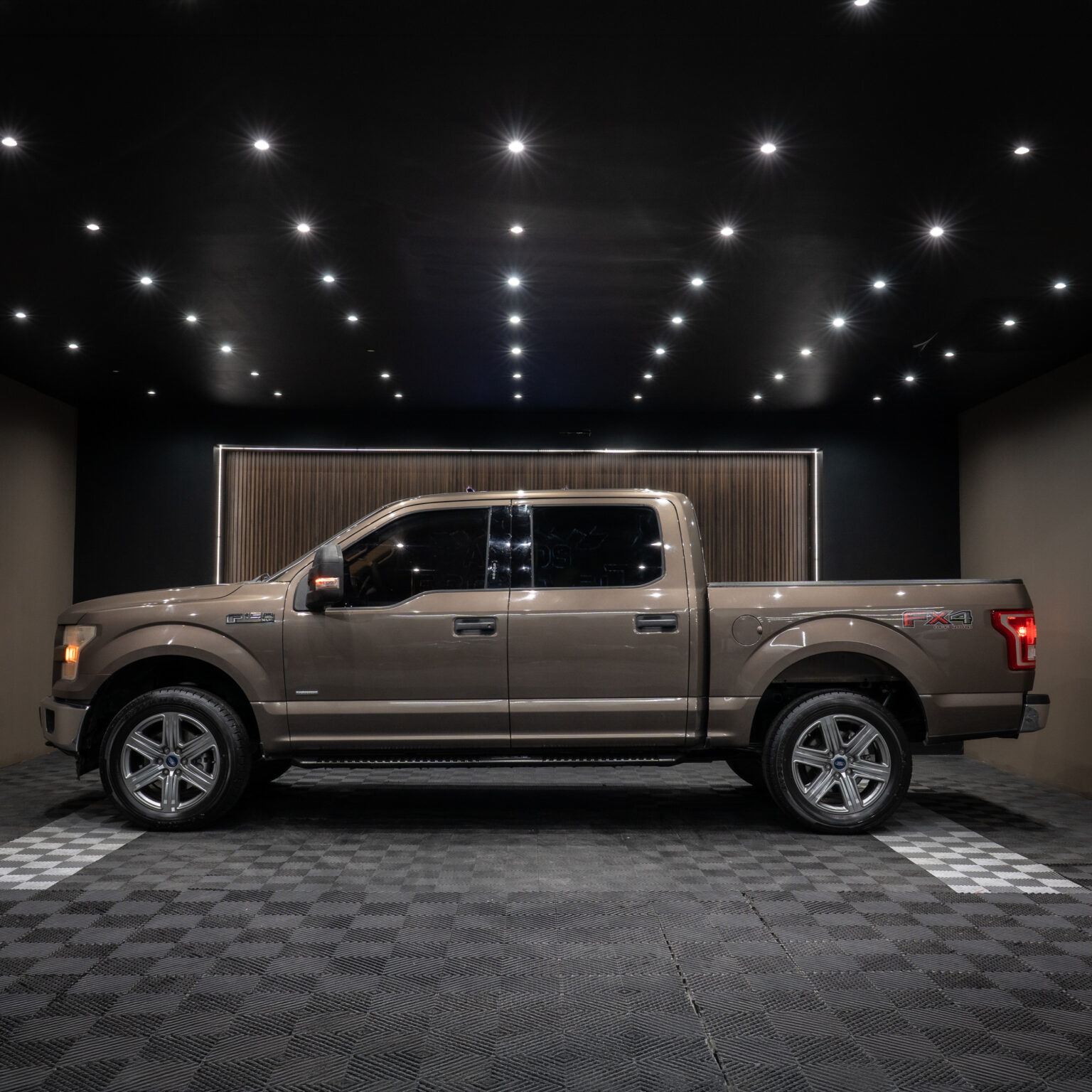 FORD LOBO 4X4 2016 - Image 2