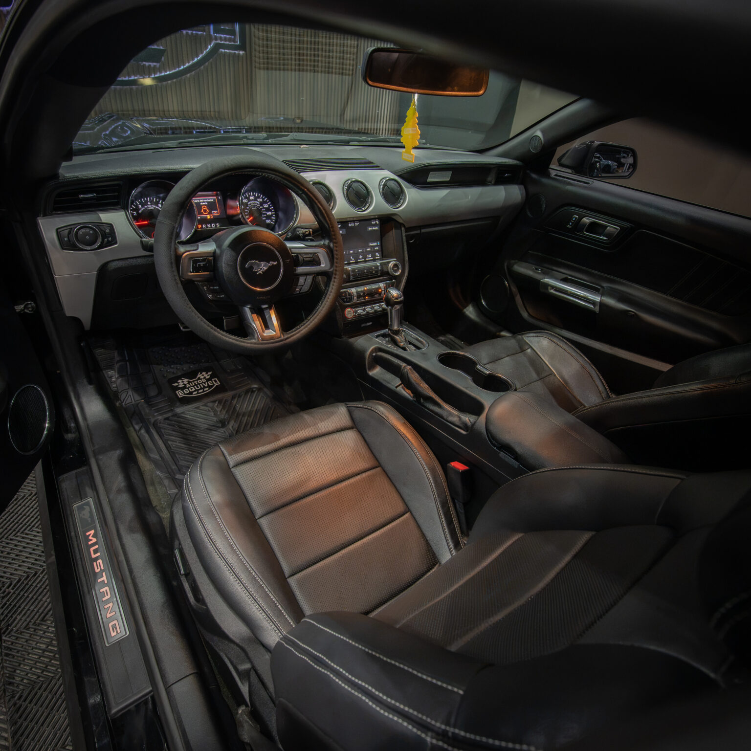 FORD MUSTANG 2017 - Image 9