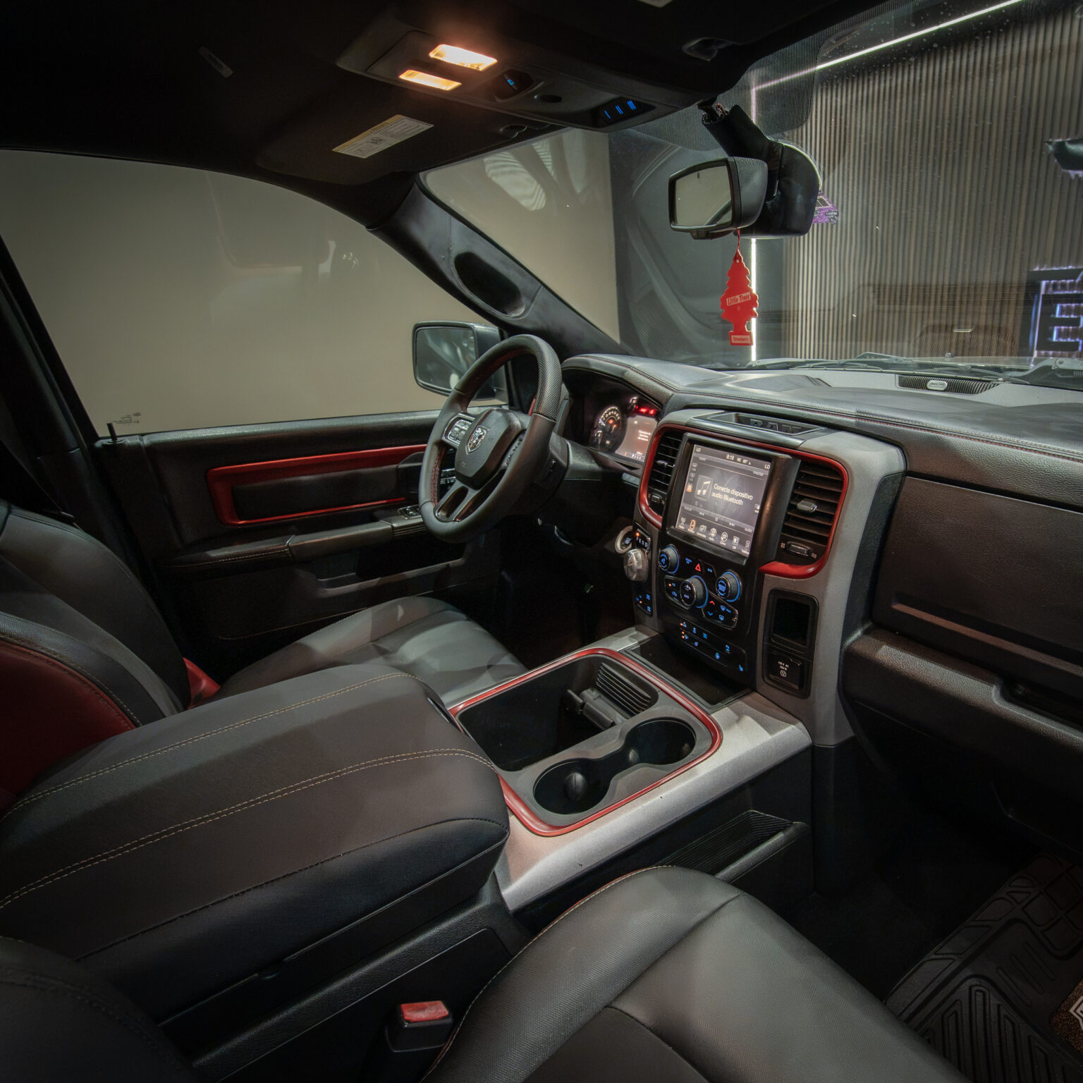 DODGE RAM REBEL 2017 - Image 8
