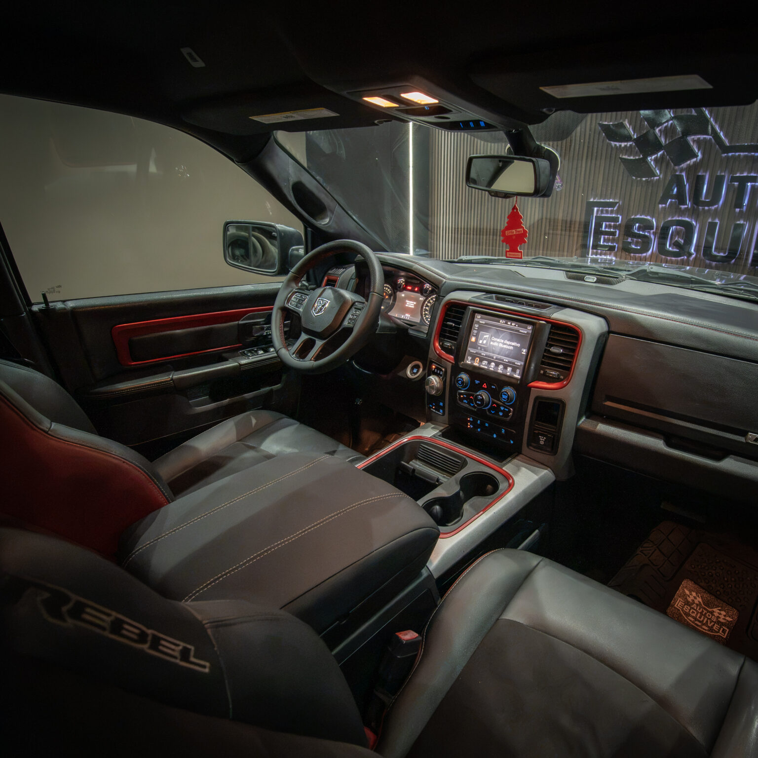 DODGE RAM REBEL 2017 - Image 9