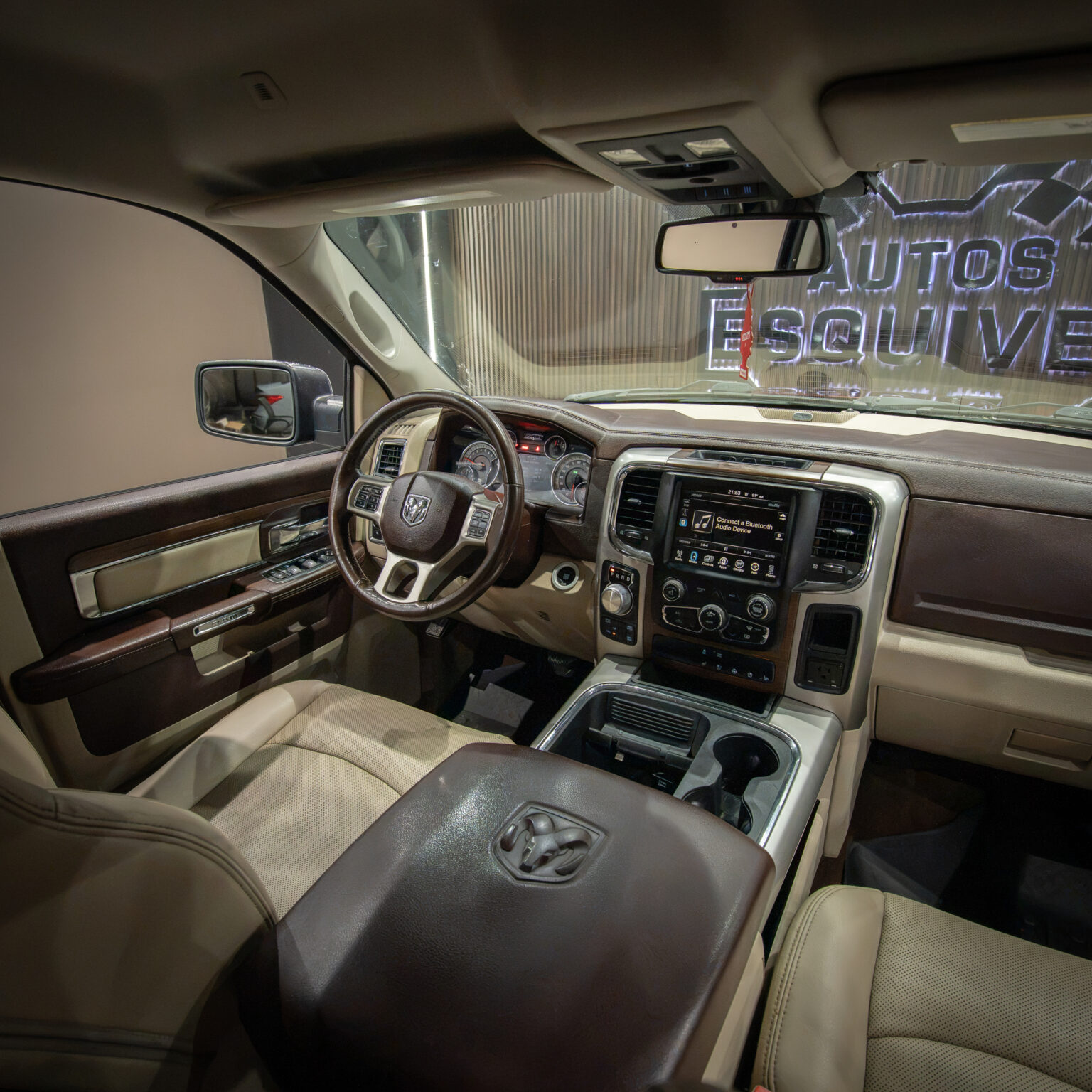 DODGE RAM LARAMIE 2017 - Image 9