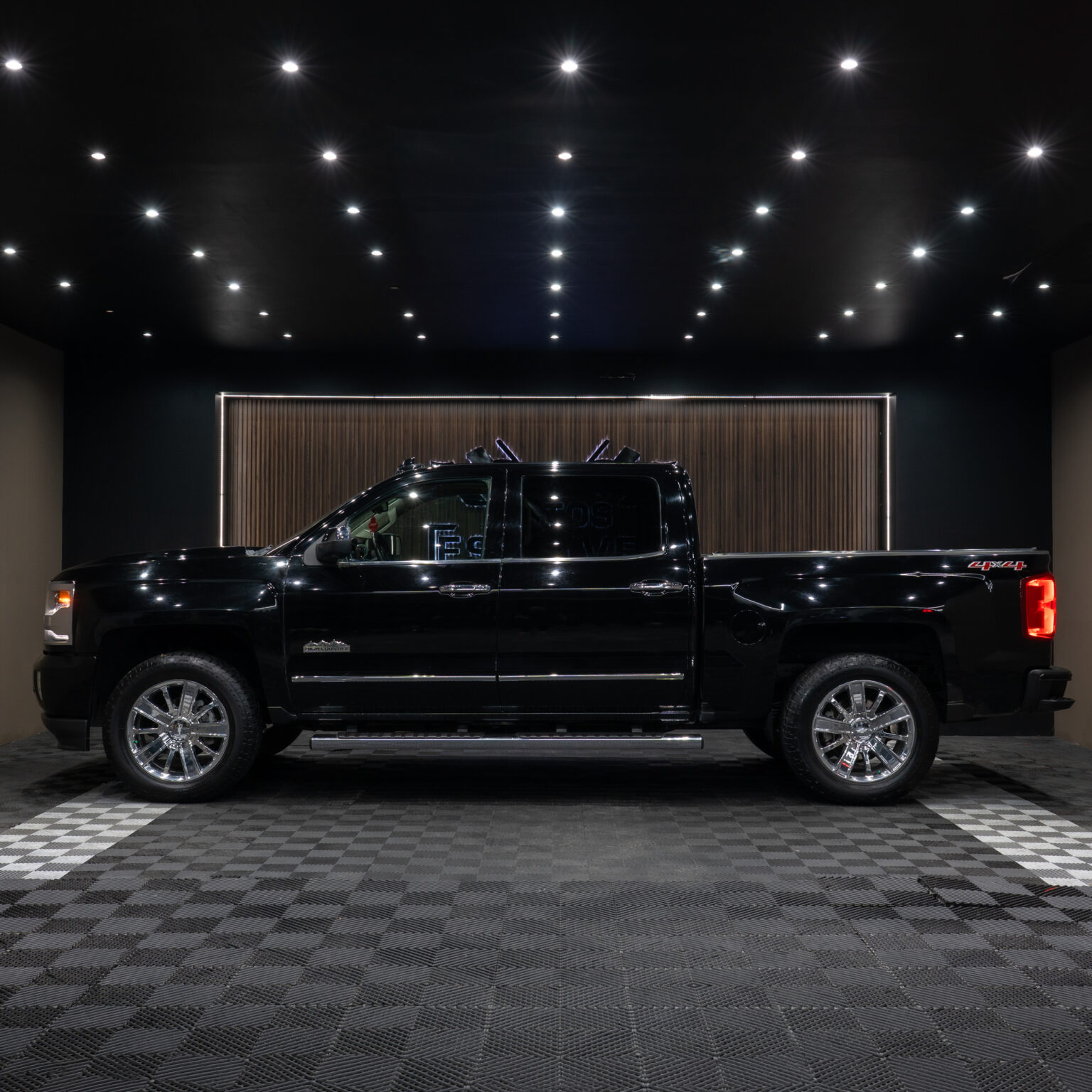 CHEVROLET CHEYENNE HIGH COUNTRY 2016 - Image 2