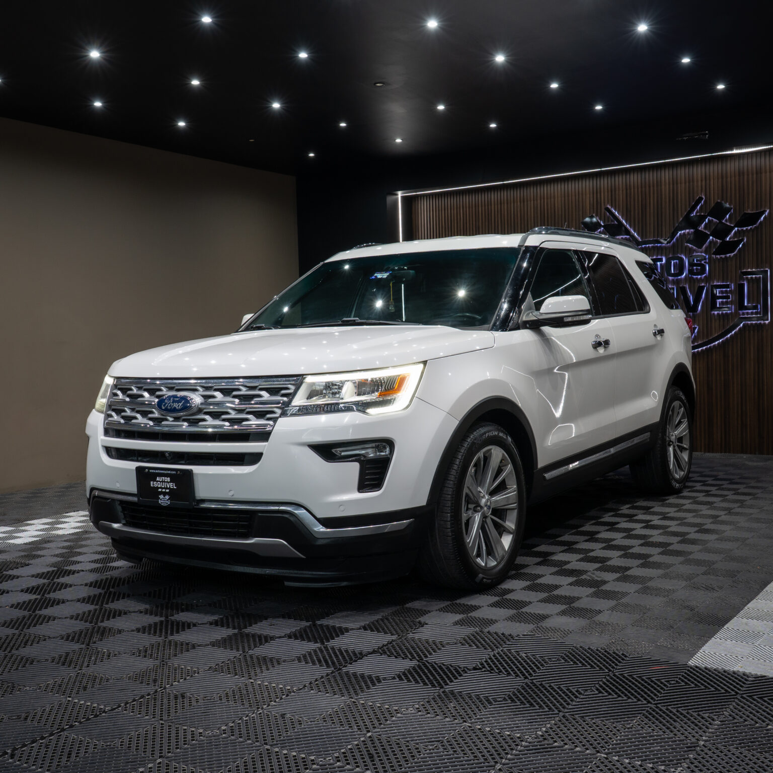 FORD EXPLORER LIMITED 2018 - Image 4