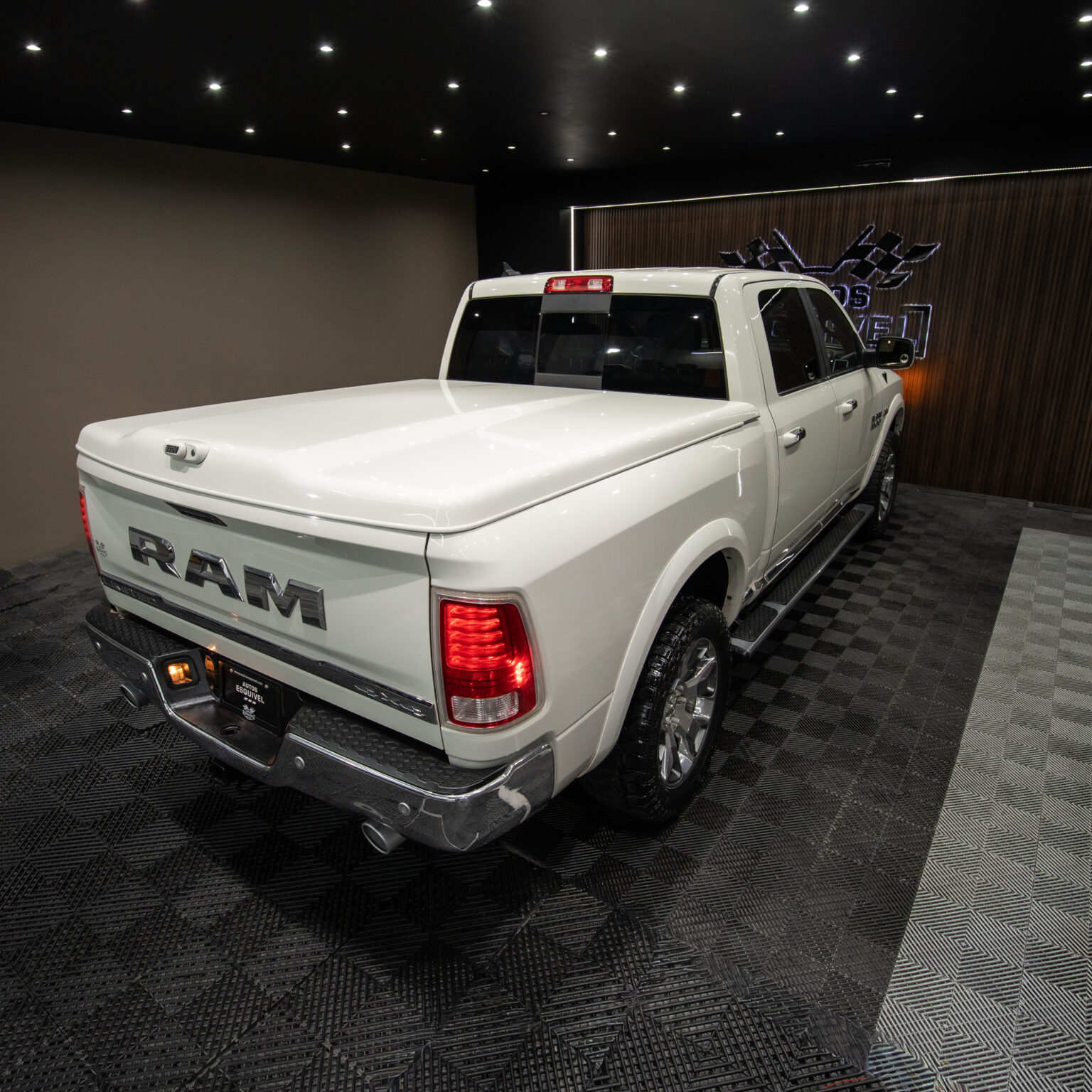 DODGE RAM LIMITED 2017 - Image 7