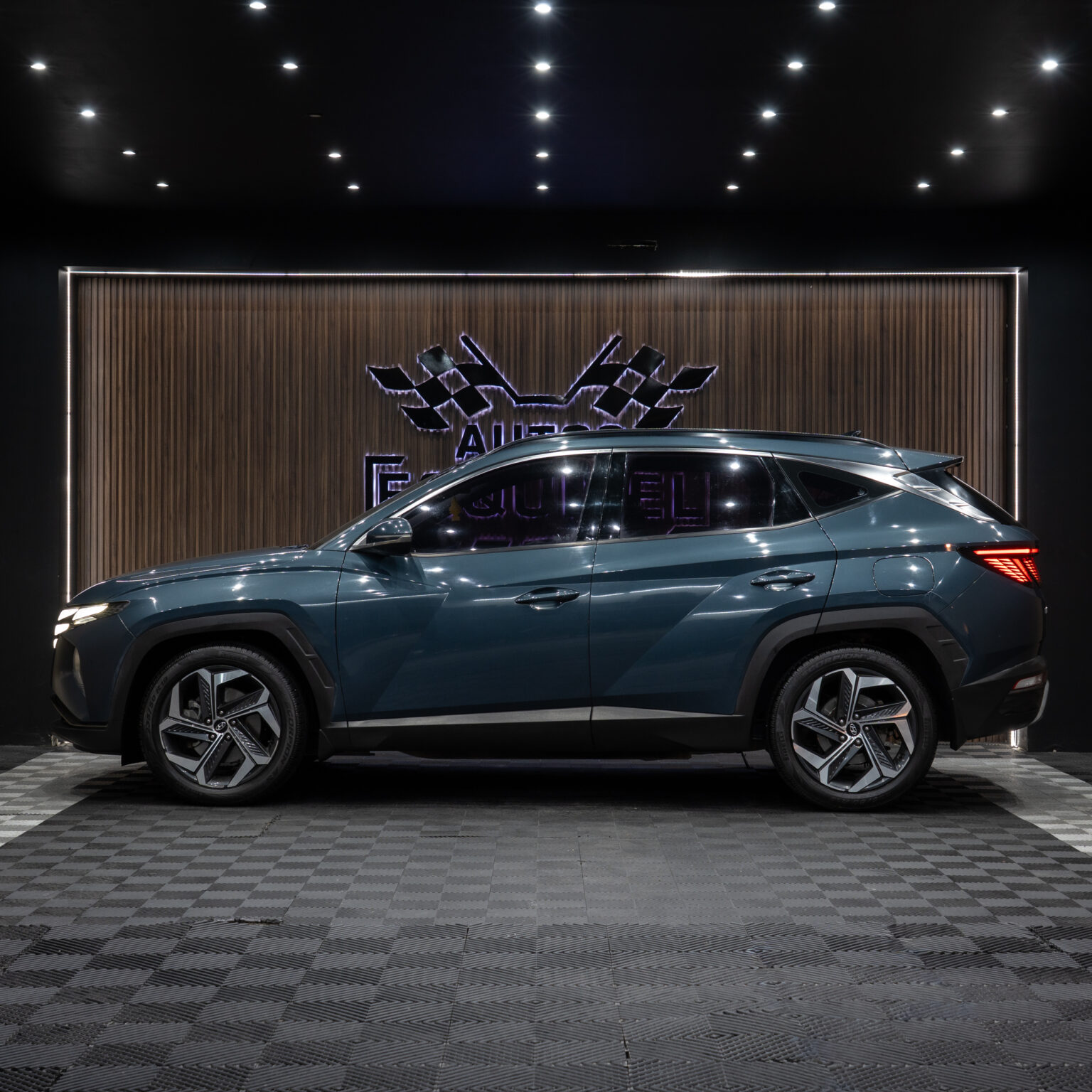 HYUNDAI TUCSON LIMITED 2022 - Image 2