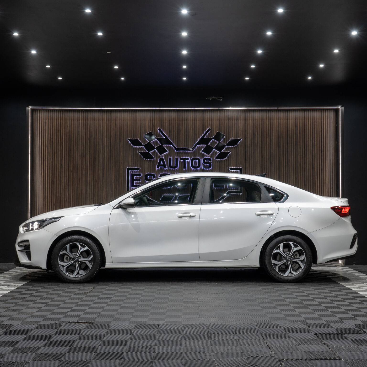 KIA FORTE EX 2019 - Image 2