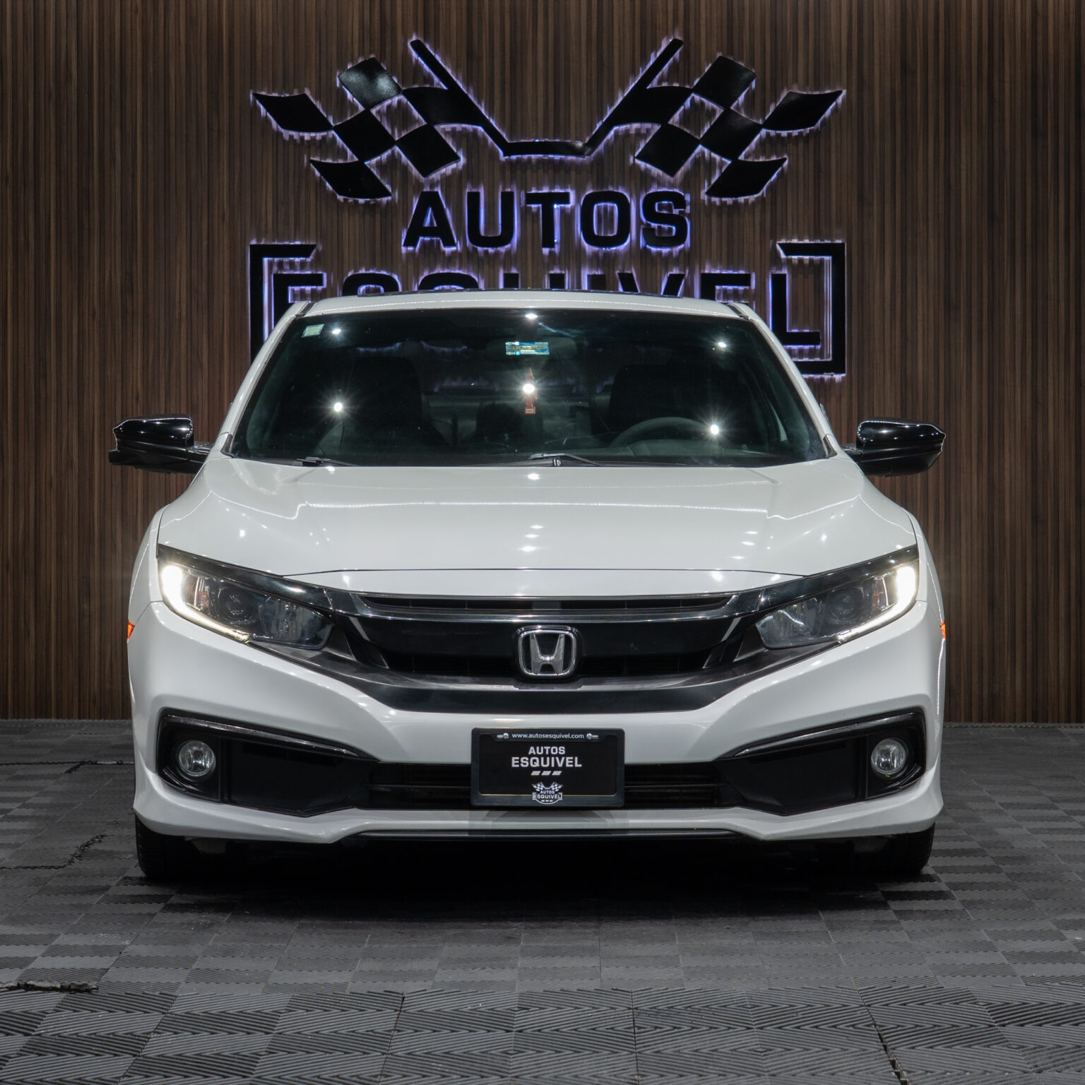 HONDA CIVIC TOURING 2020 - Image 4