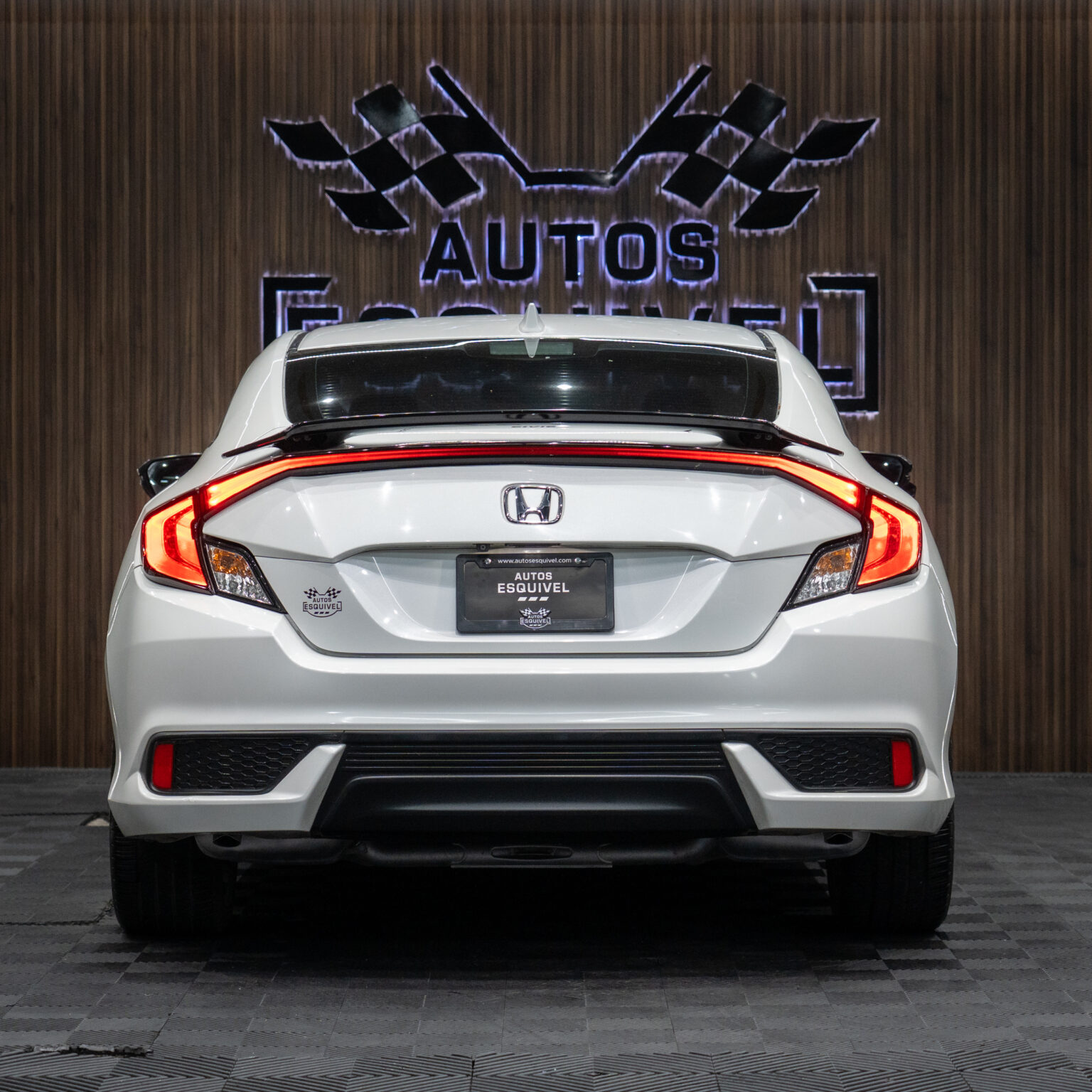 HONDA CIVIC TOURING 2020 - Image 5