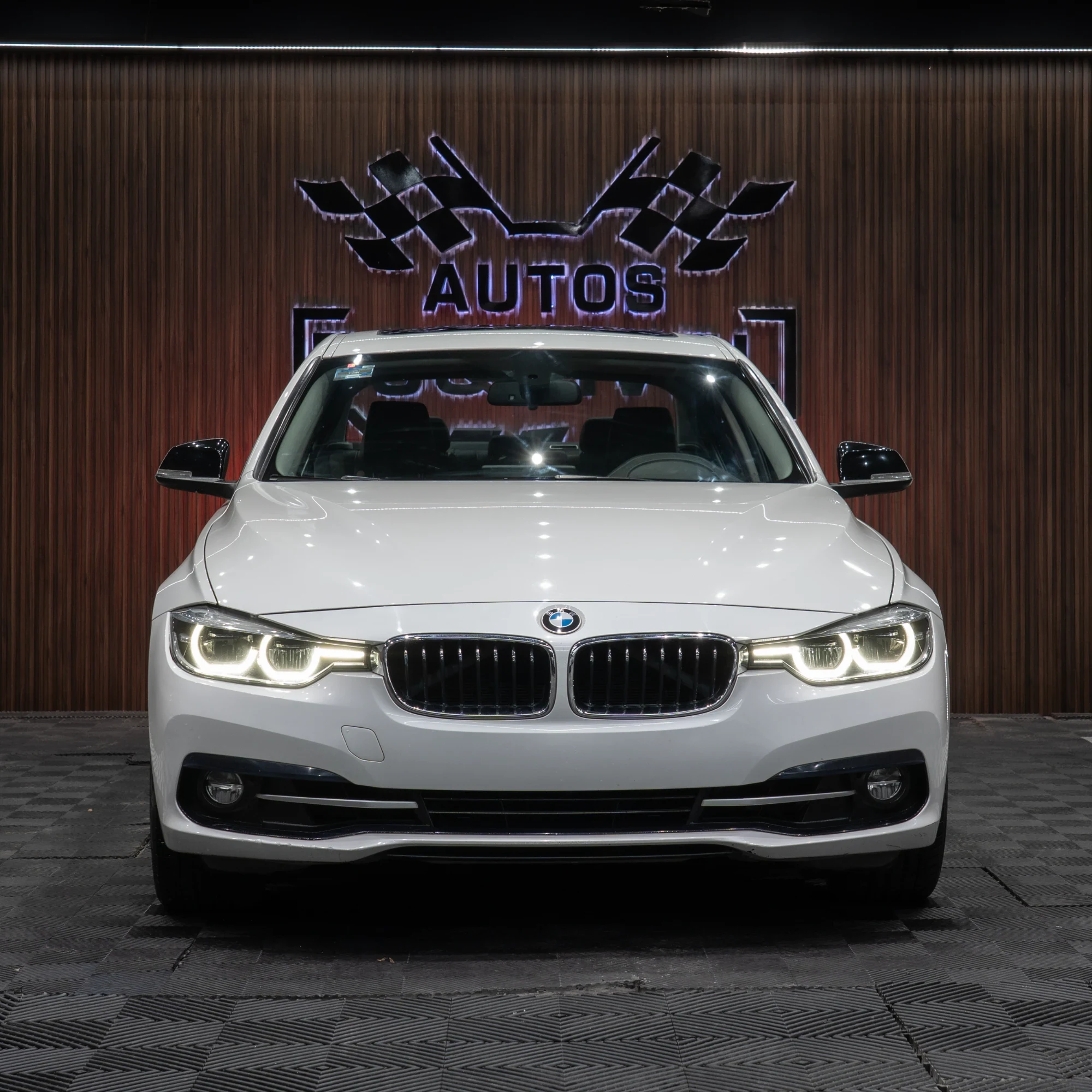BMW 330 i SPORT 2018 - imagen 6