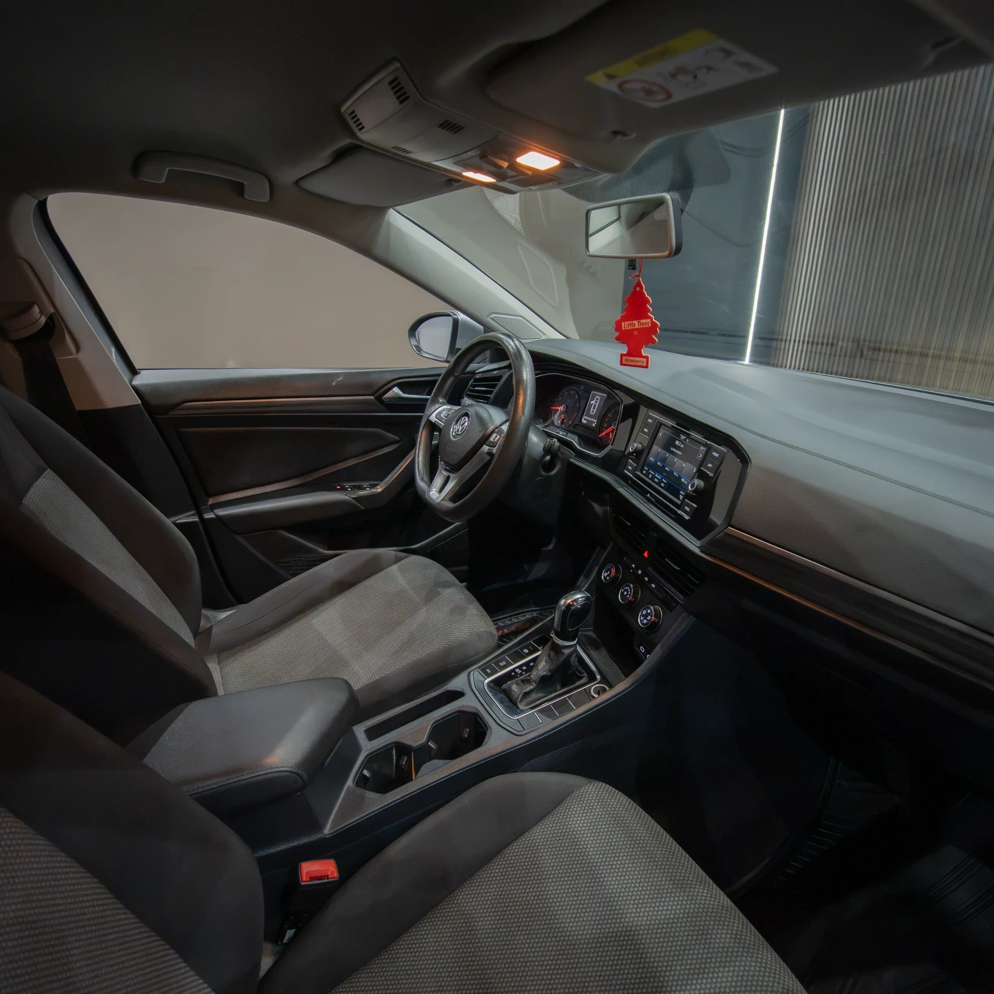 VOLKSWAGEN JETTA COMFORTLINE 2021 - imagen 8