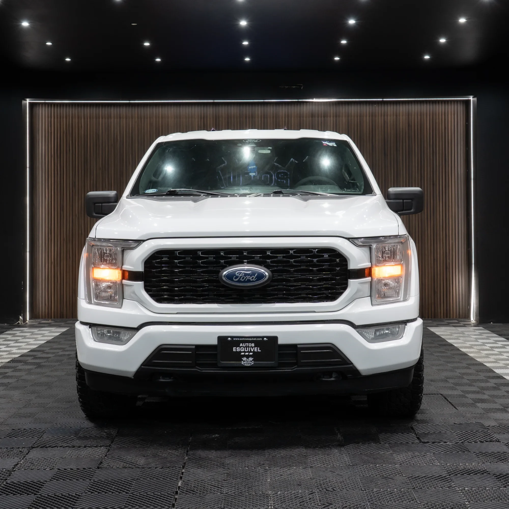 FORD LOBO 4X4 2021 - imagen 5