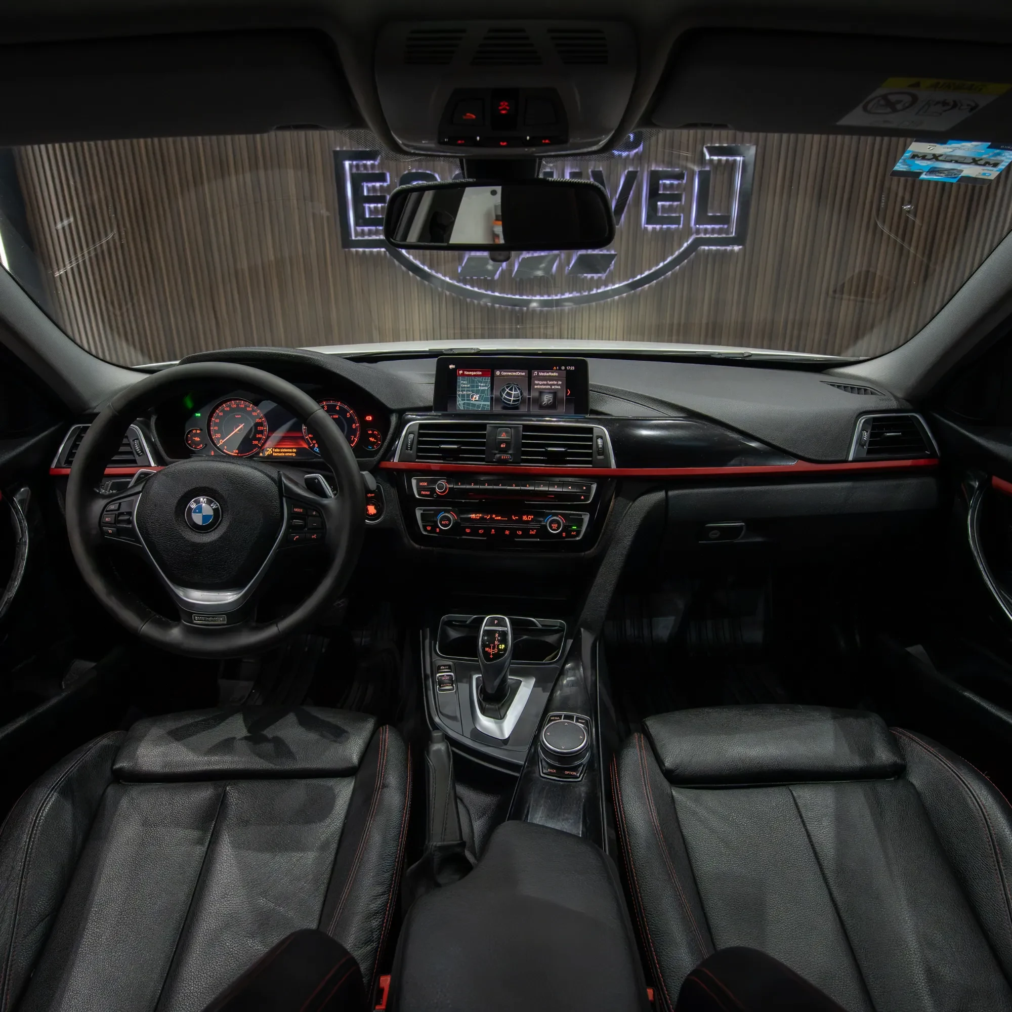 BMW 330 i SPORT 2018 - imagen 7