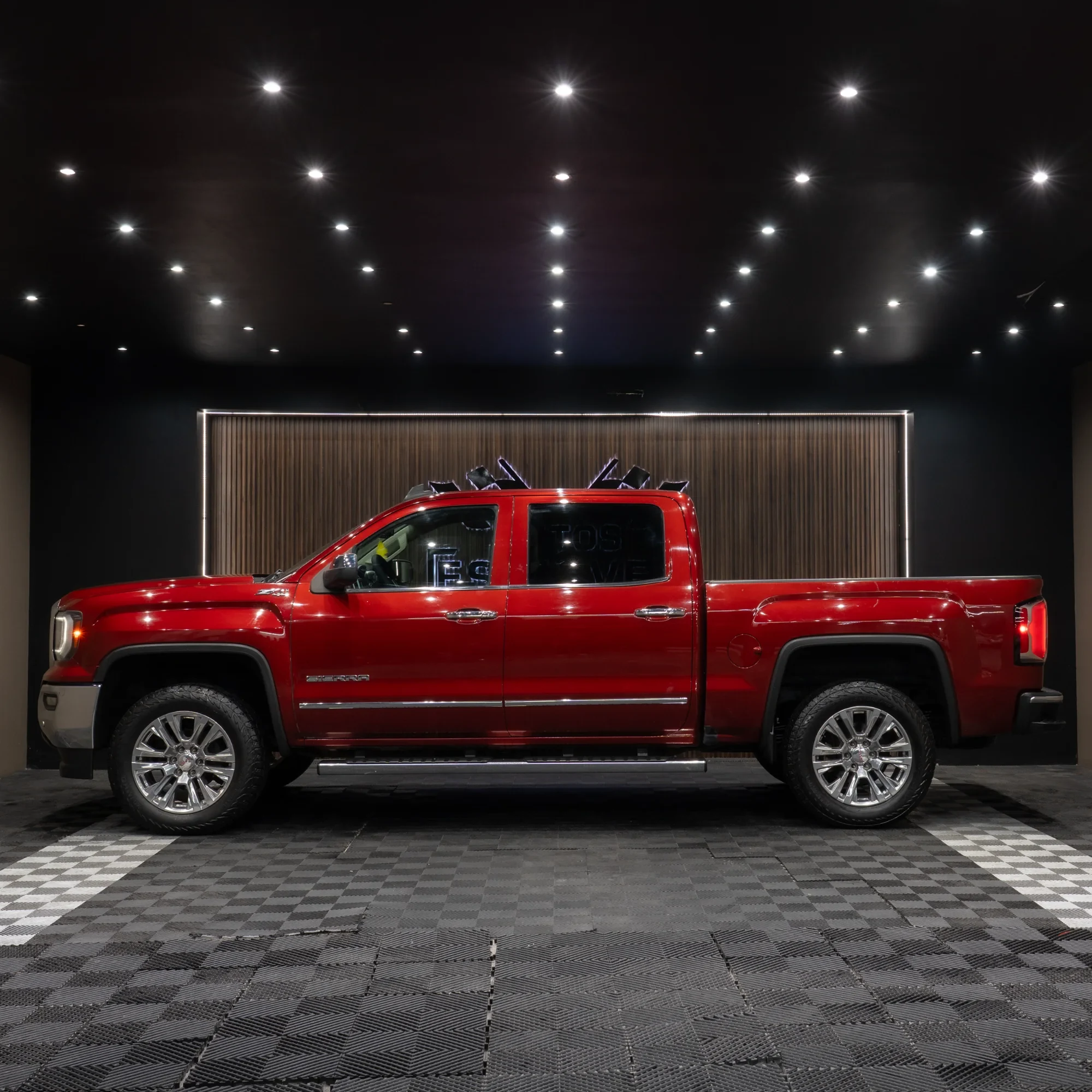 GMC SIERRA 2018 - imagen 2