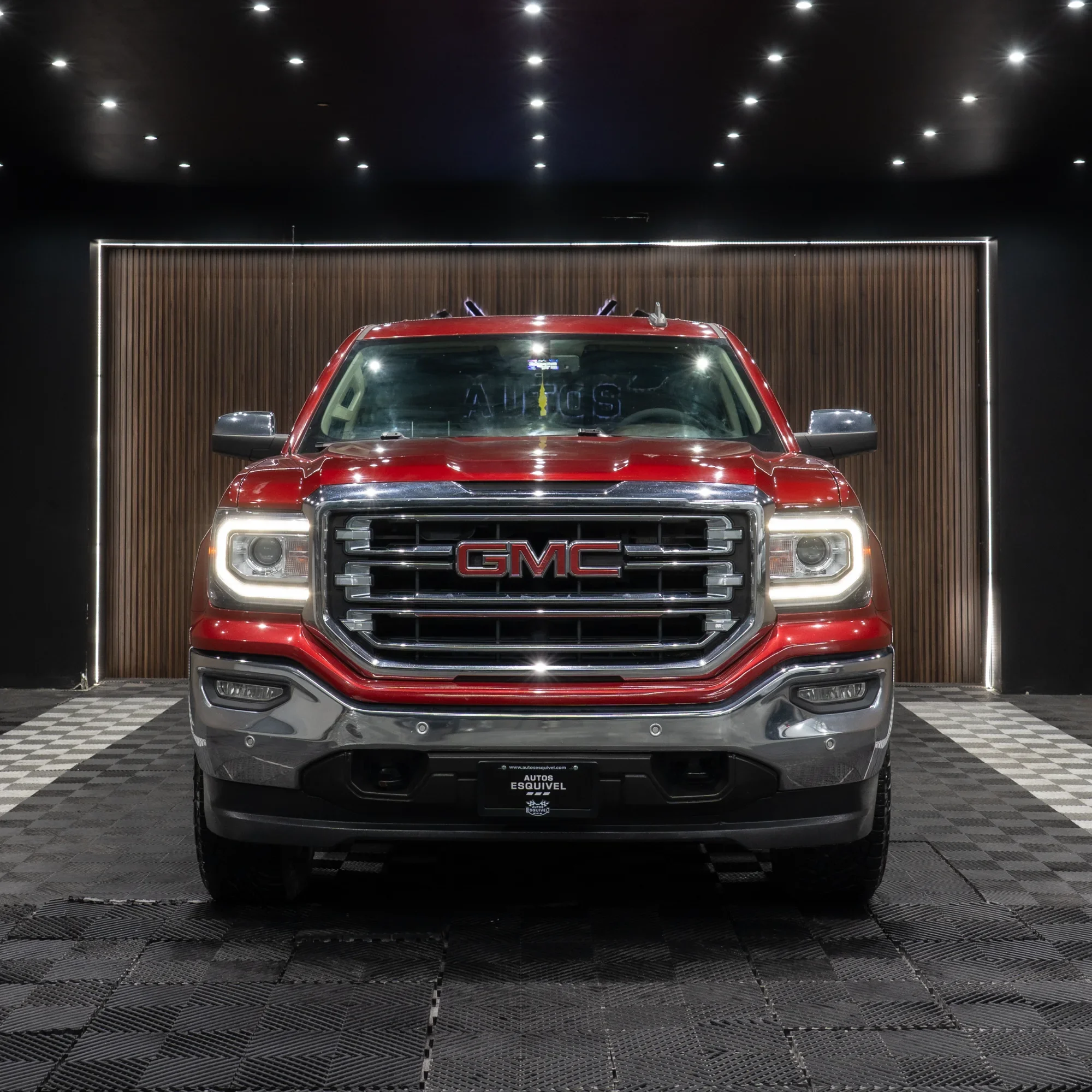 GMC SIERRA 2018 - imagen 5