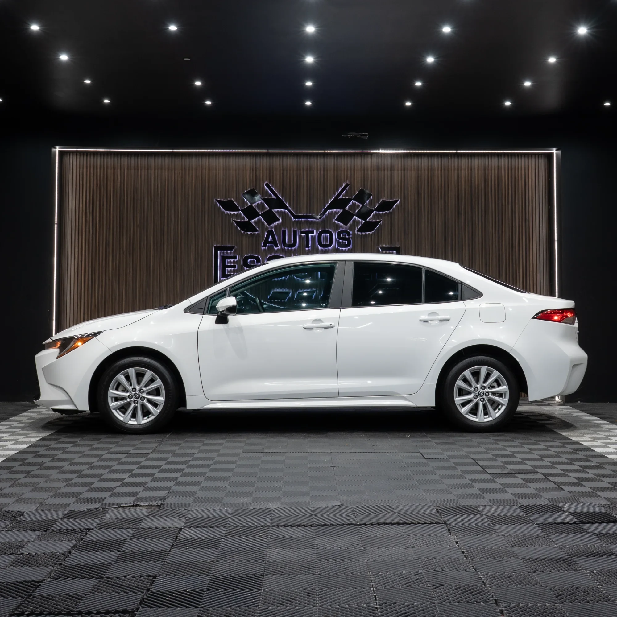 TOYOTA COROLLA 2024 - imagen 3