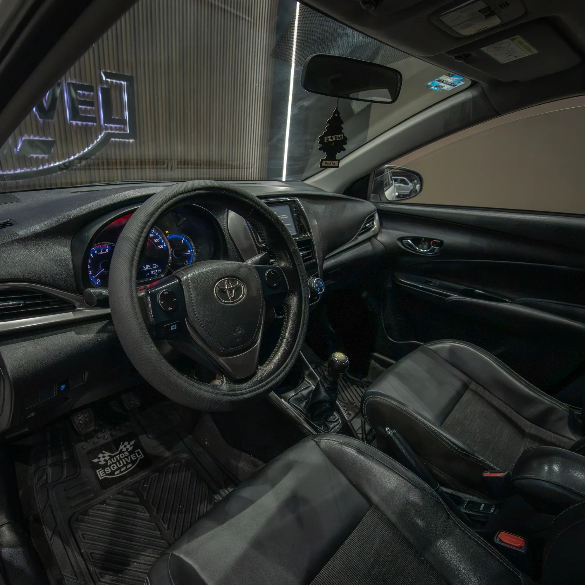 TOYOTA YARIS S 2022 - imagen 9