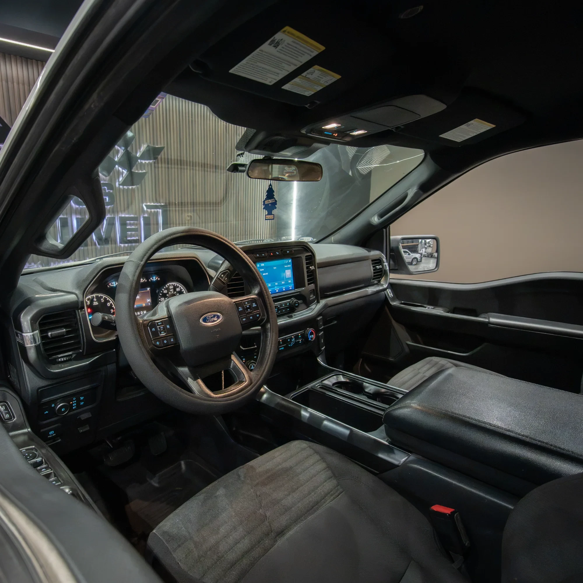 FORD LOBO 4X4 2021 - imagen 9