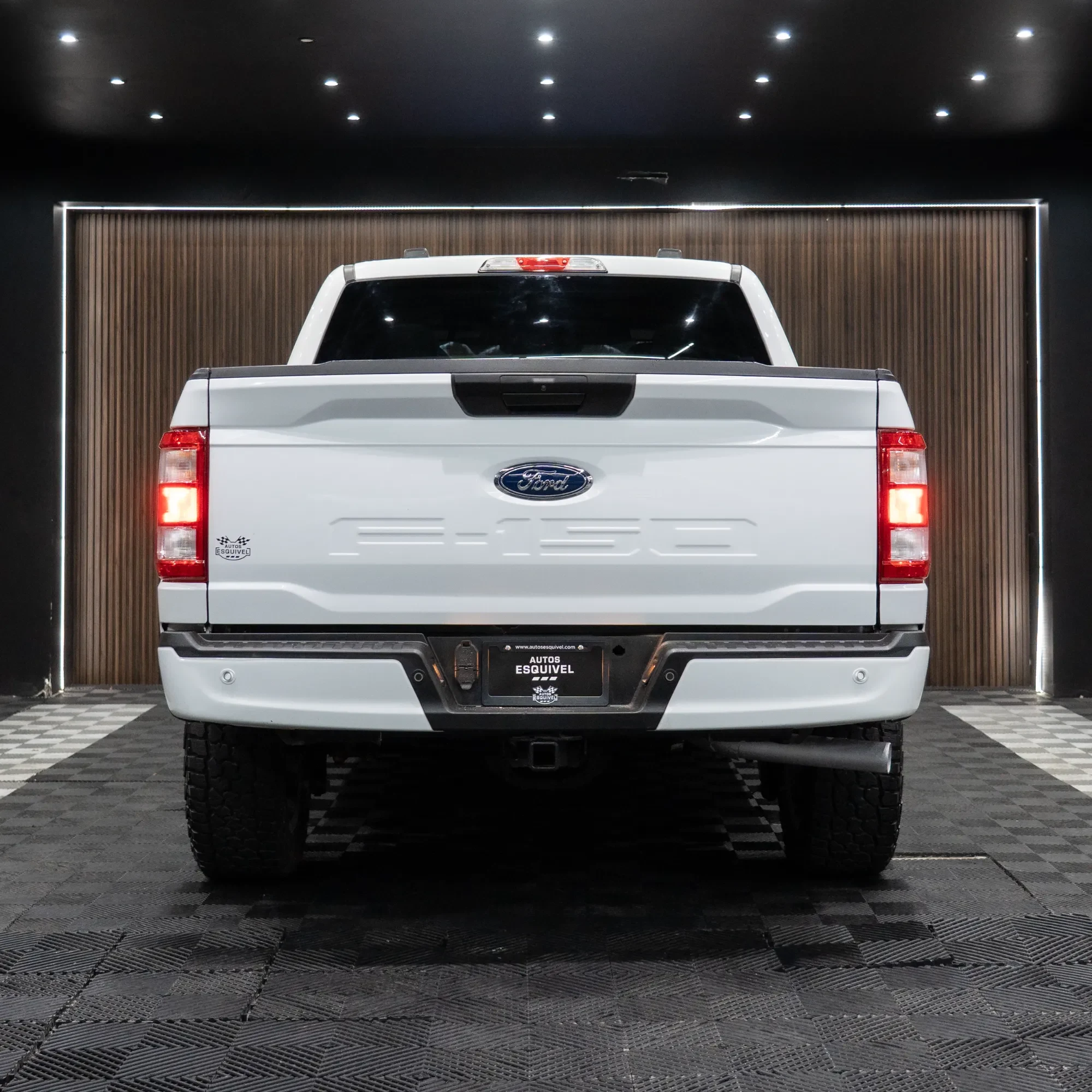 FORD LOBO 4X4 2021 - imagen 4