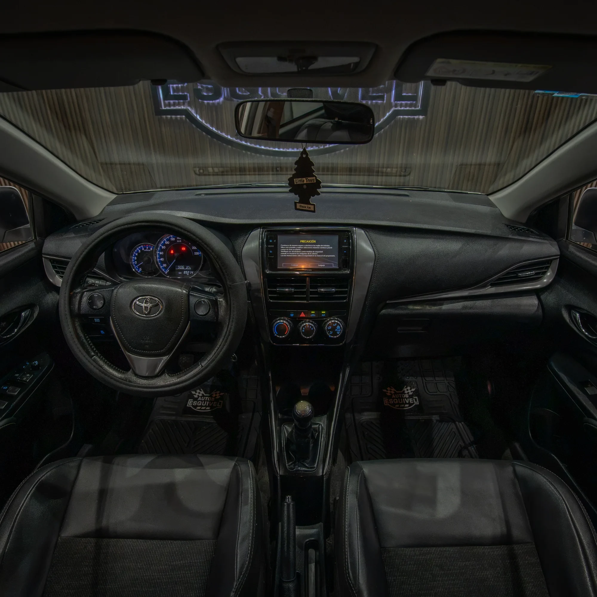TOYOTA YARIS S 2022 - imagen 8