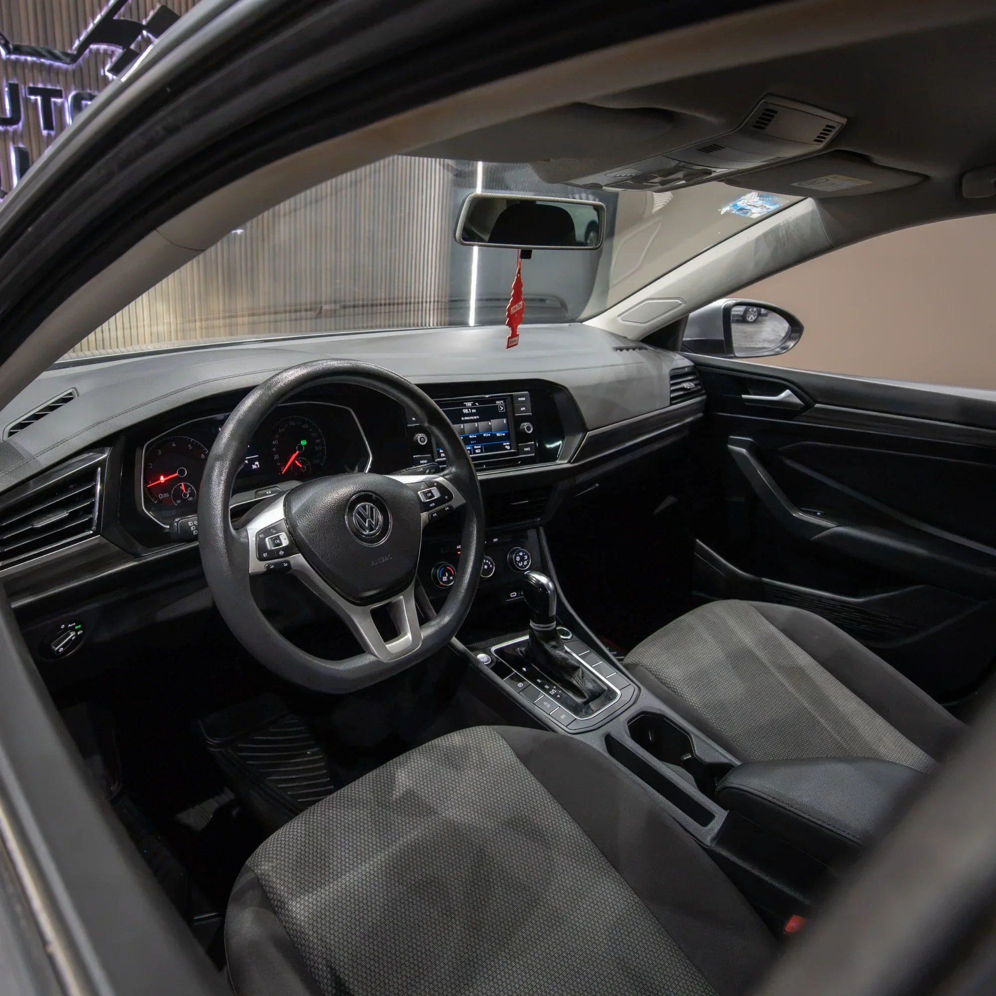 VOLKSWAGEN JETTA COMFORTLINE 2021 - imagen 9