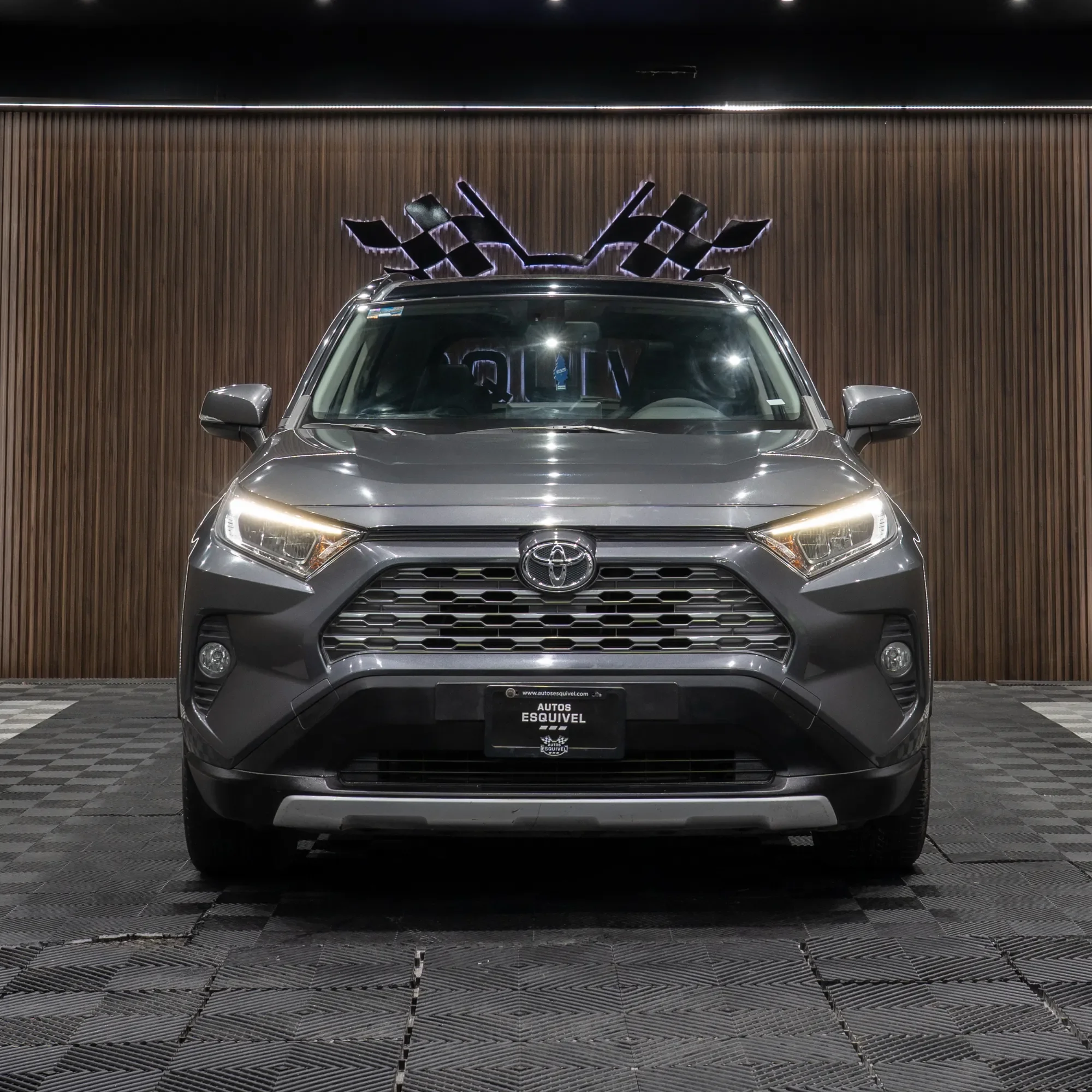 TOYOTA RAV4 LIMITED 2019 - imagen 4