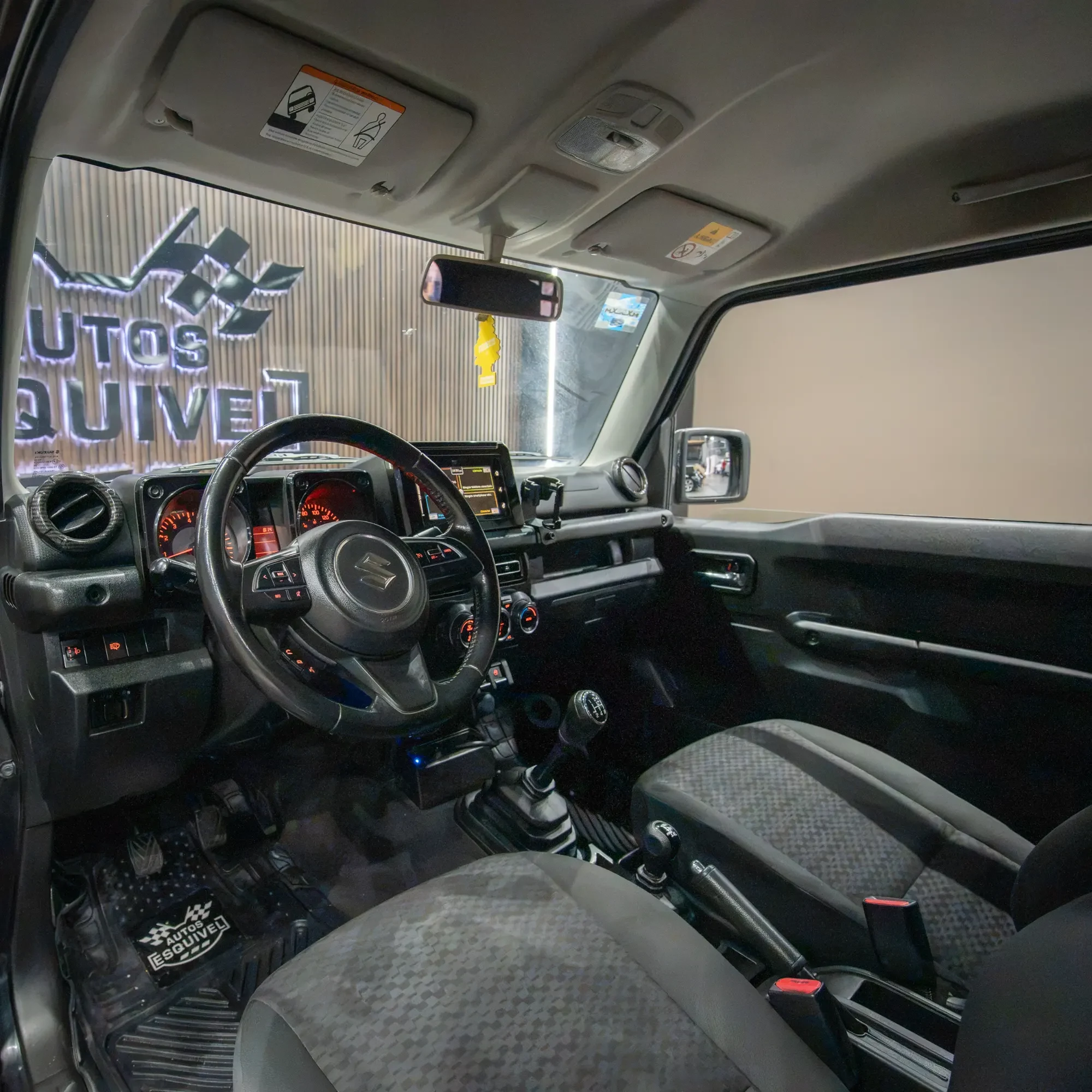 SUZUKI JIMNY 2021 - imagen 9