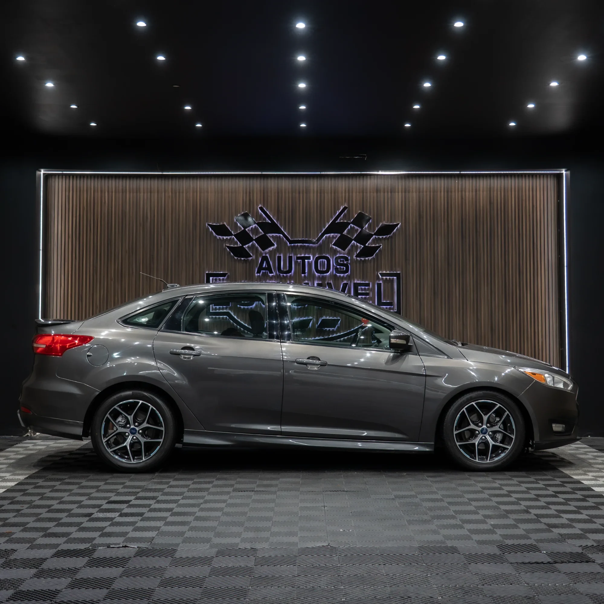FORD FOCUS 2016 - imagen 2