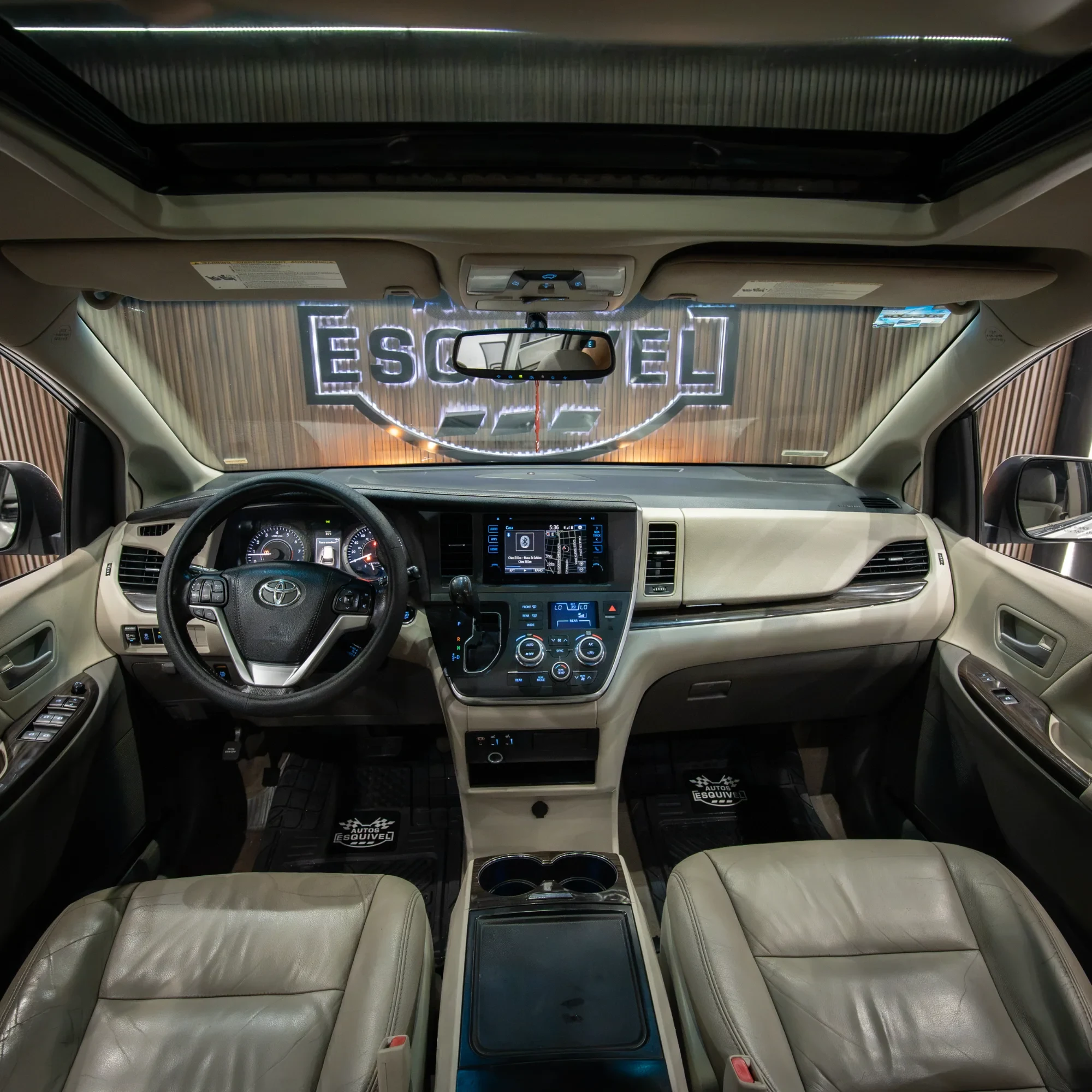 TOYOTA SIENNA 2017 - imagen 7
