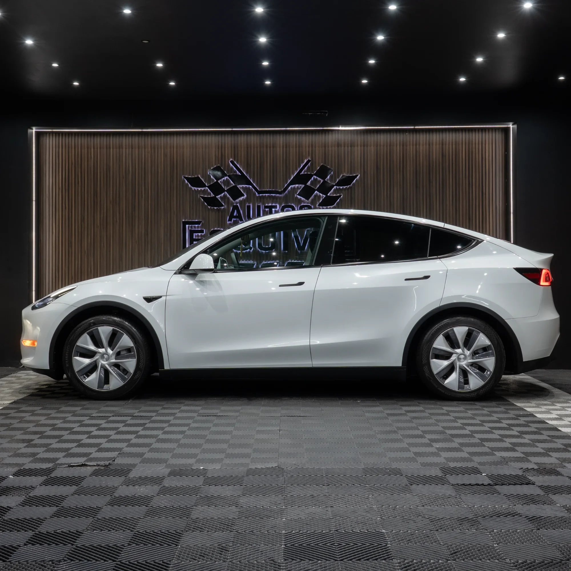 TESLA MODEL Y 2023 - imagen 3