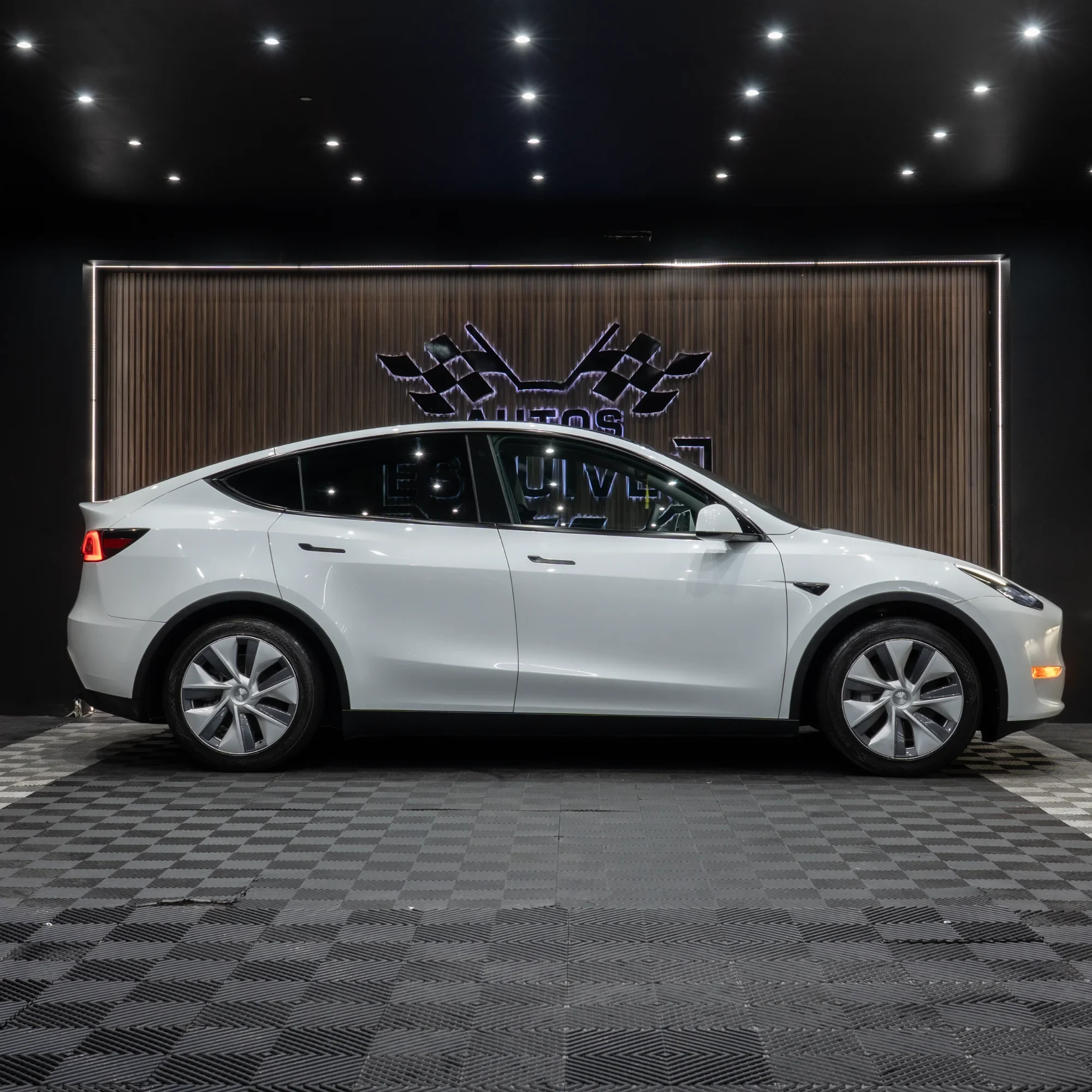 TESLA MODEL Y 2023 - imagen 2