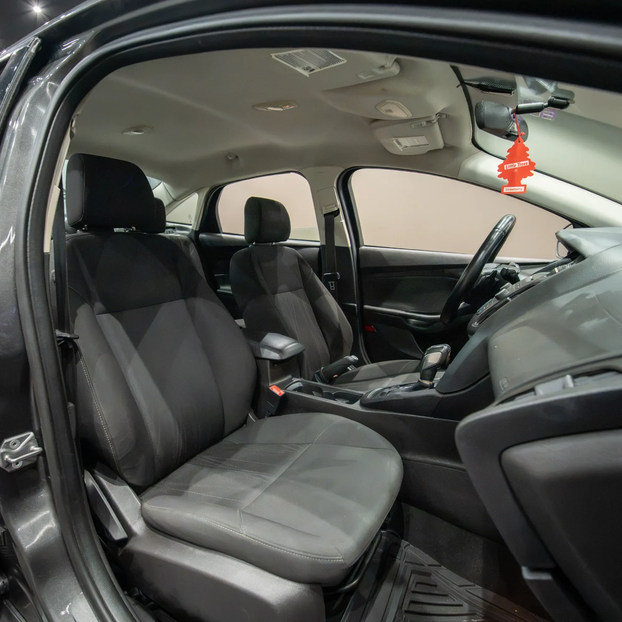 FORD FOCUS 2016 - imagen 8