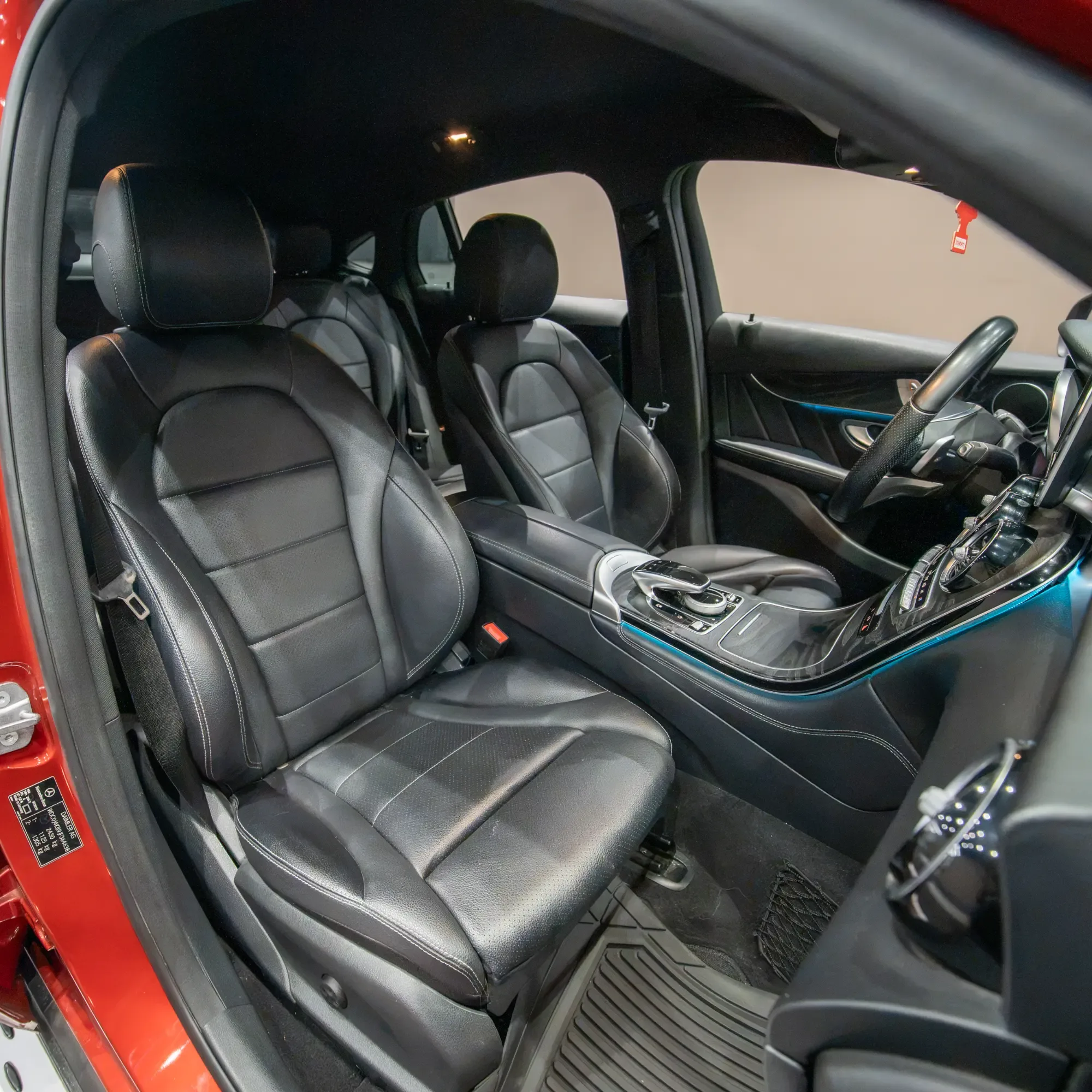 MERCEDES BENZ GLC 300 2018 - imagen 8