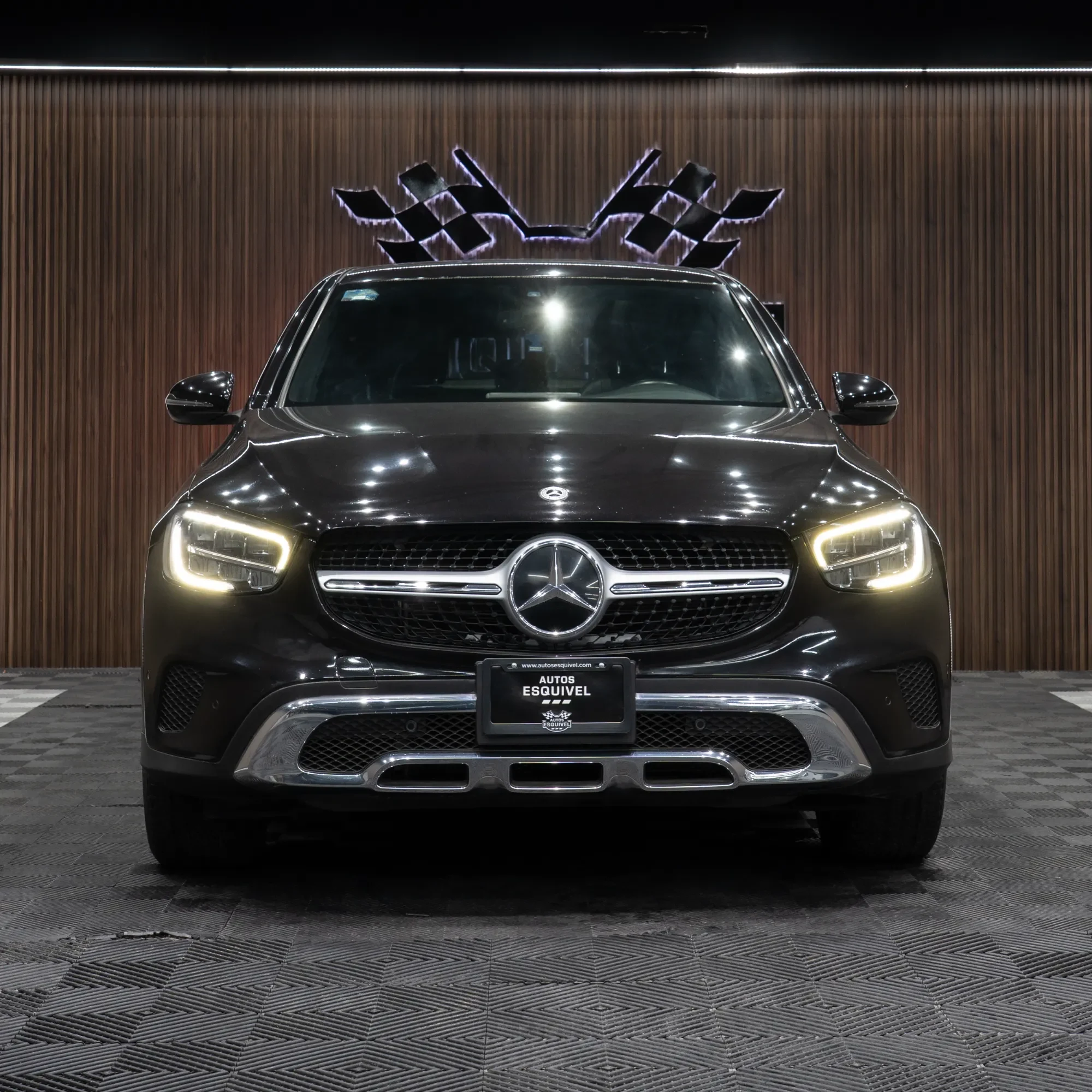 MERCEDES BENZ GLC 300 2021 - imagen 4