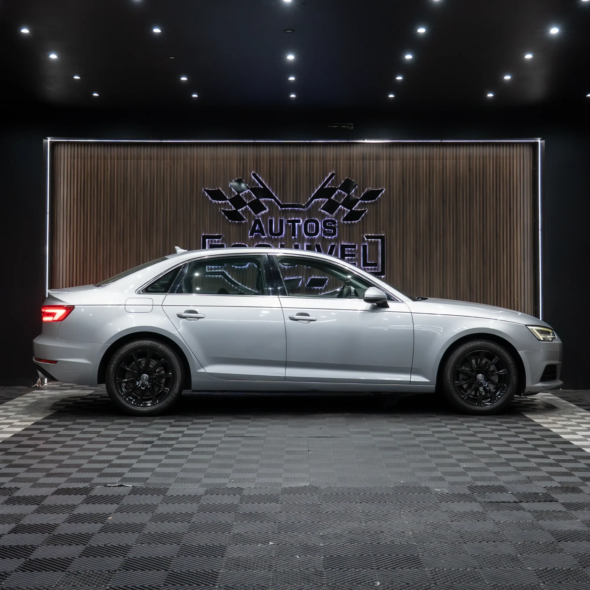 AUDI A4 2017 - imagen 2
