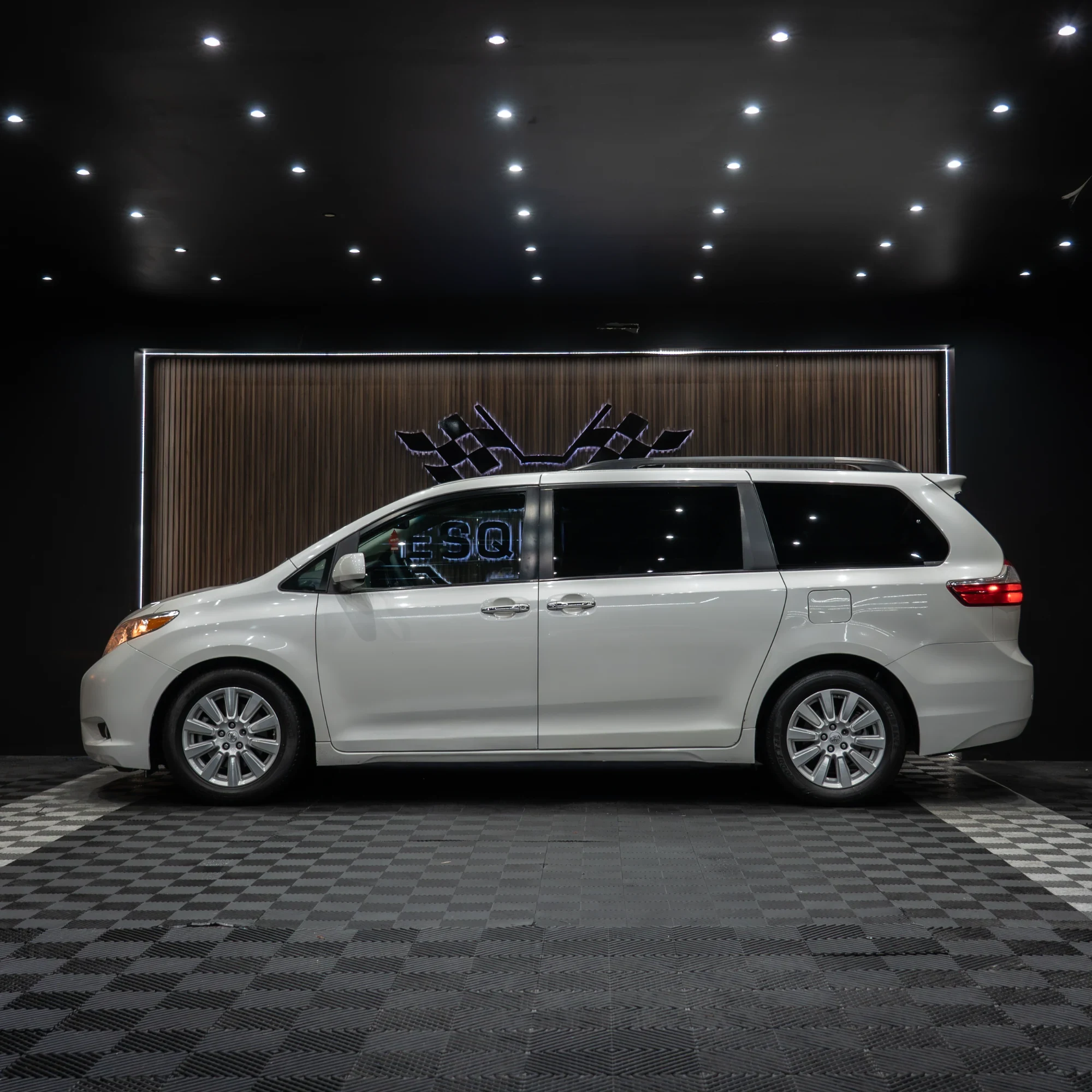 TOYOTA SIENNA 2017 - imagen 3