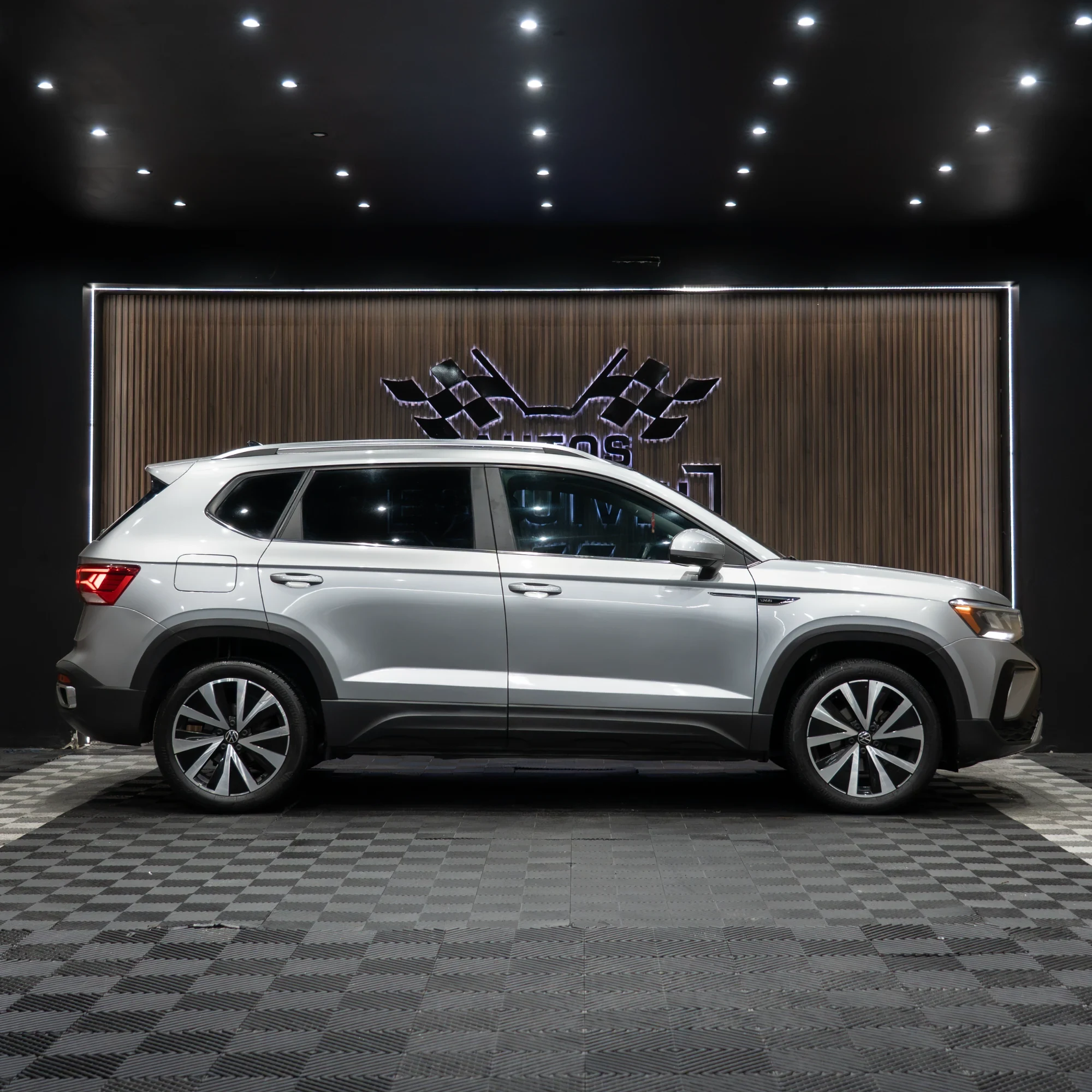 VOLKSWAGEN TAOS COMFORTLINE 2023 - imagen 2