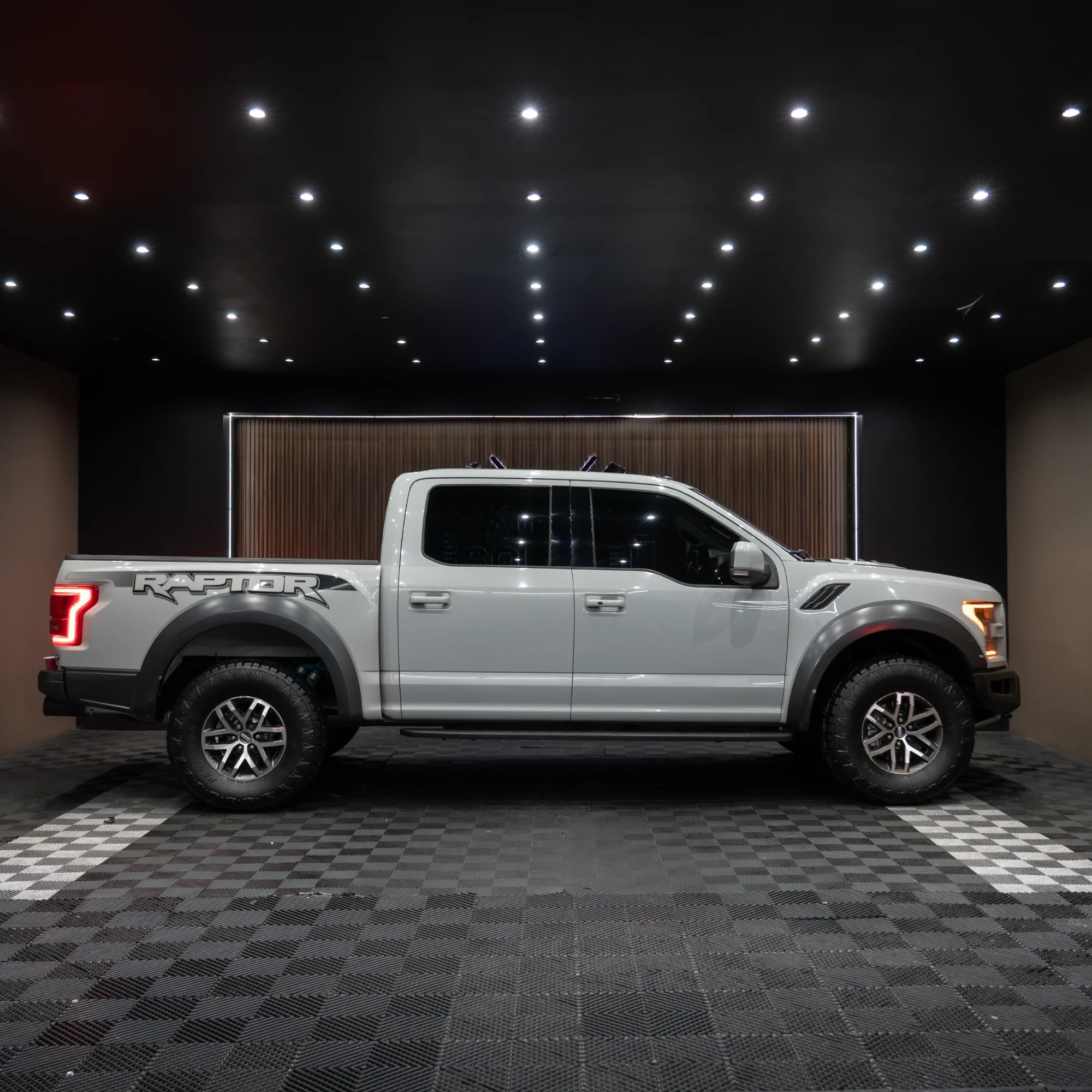 FORD LOBO RAPTOR 2017 - imagen 2