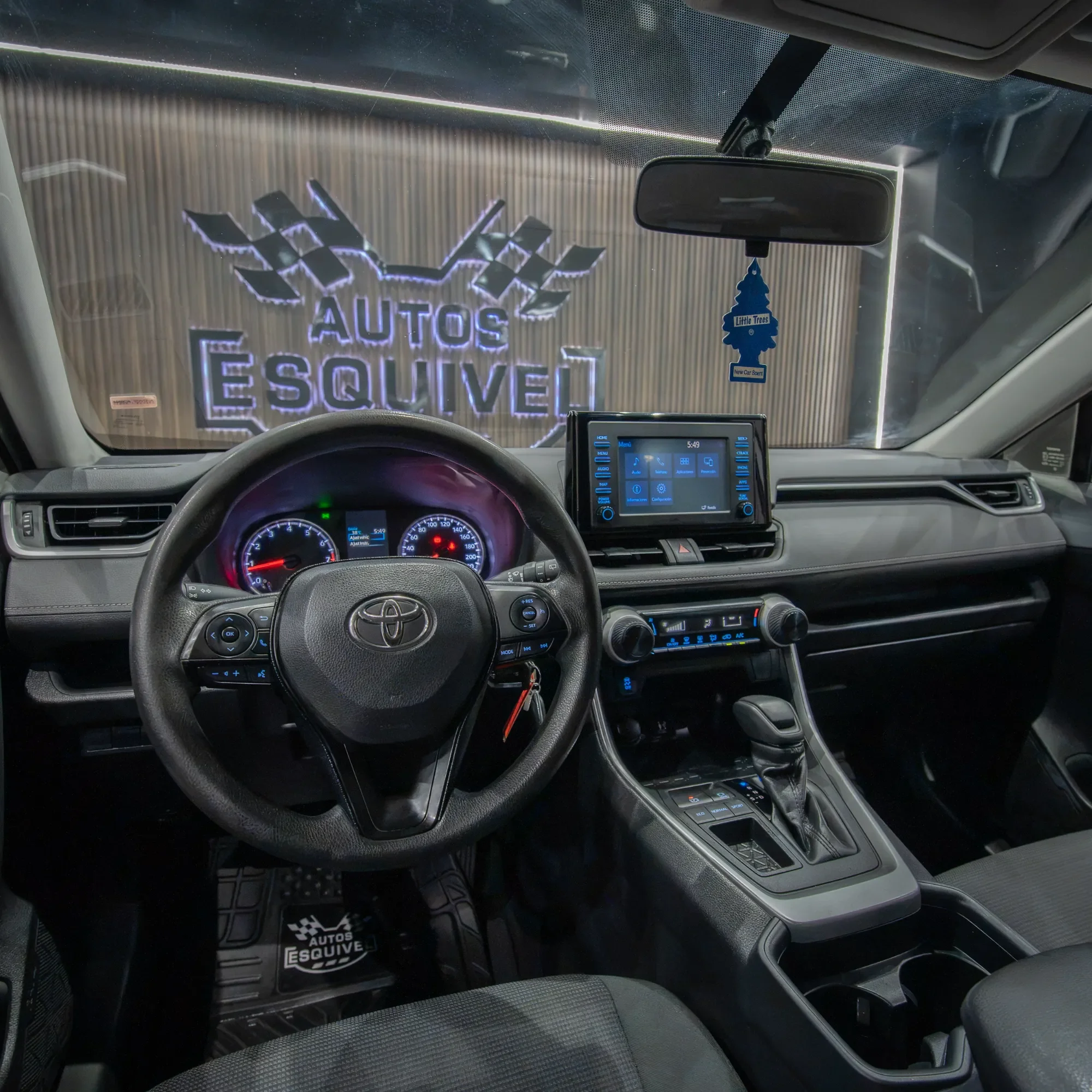 TOYOTA RAV4 LE 2019 - imagen 7