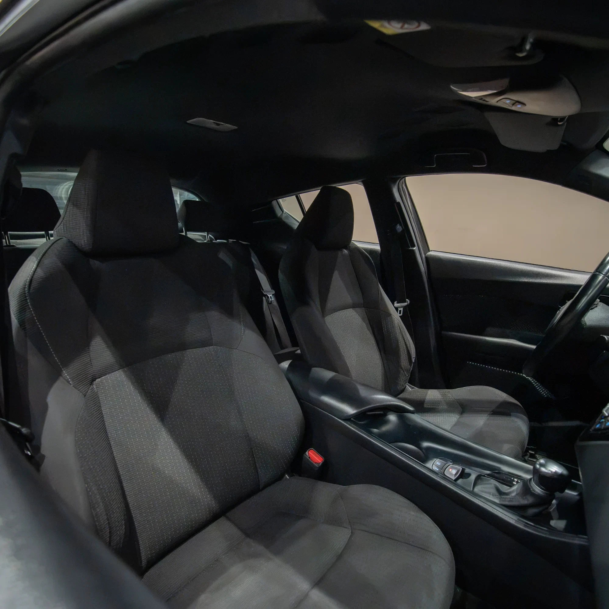 TOYOTA C-HR 2019 - imagen 8