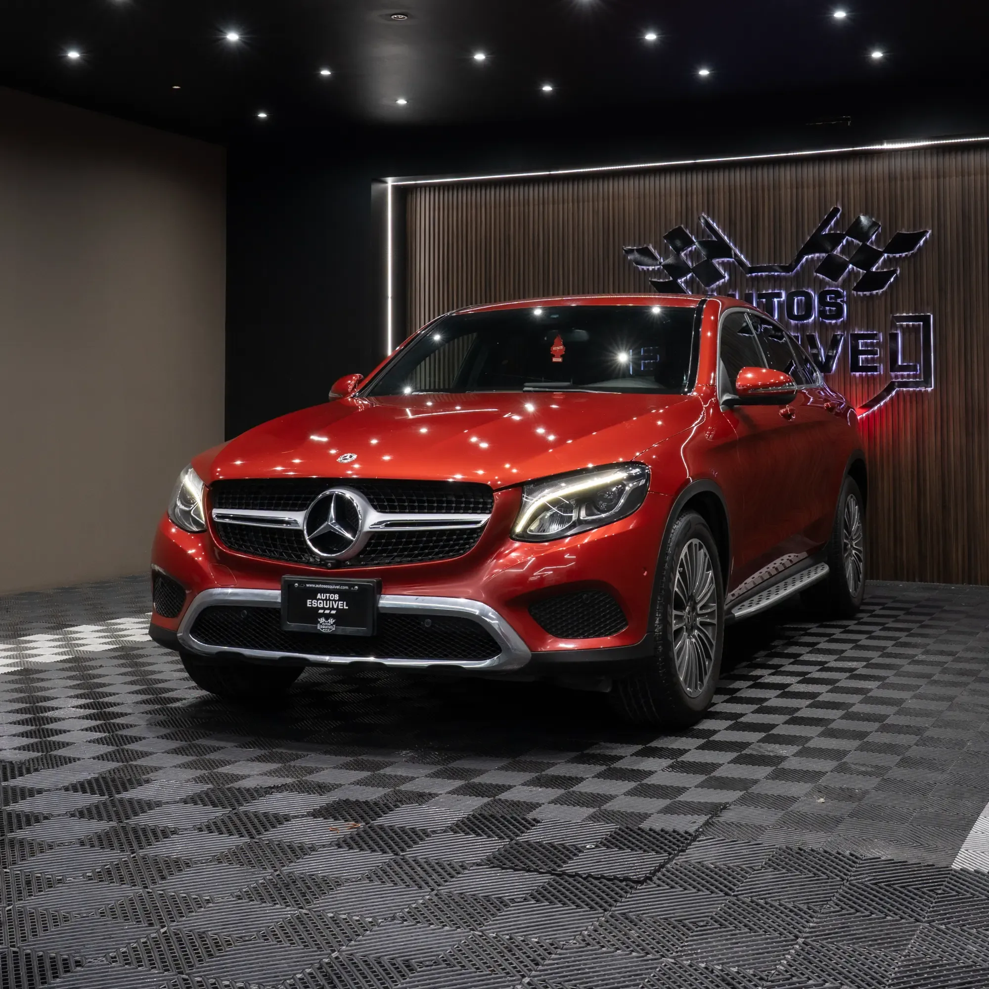 MERCEDES BENZ GLC 300 2018 - imagen 6
