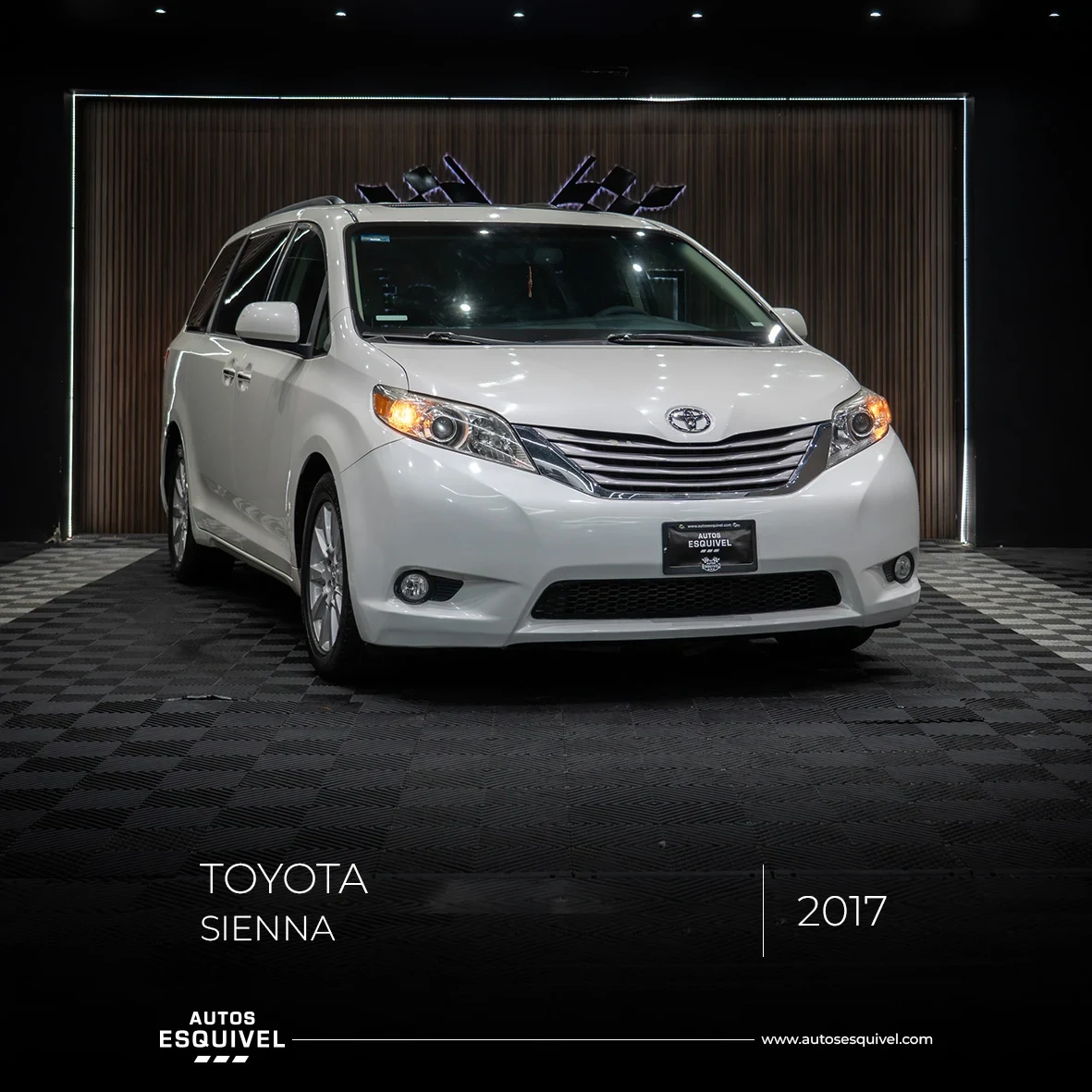TOYOTA SIENNA 2017