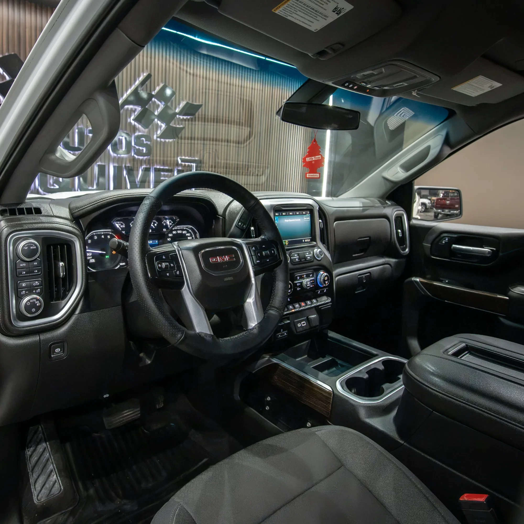 GMC SIERRA ELEVATION 2020 - imagen 9