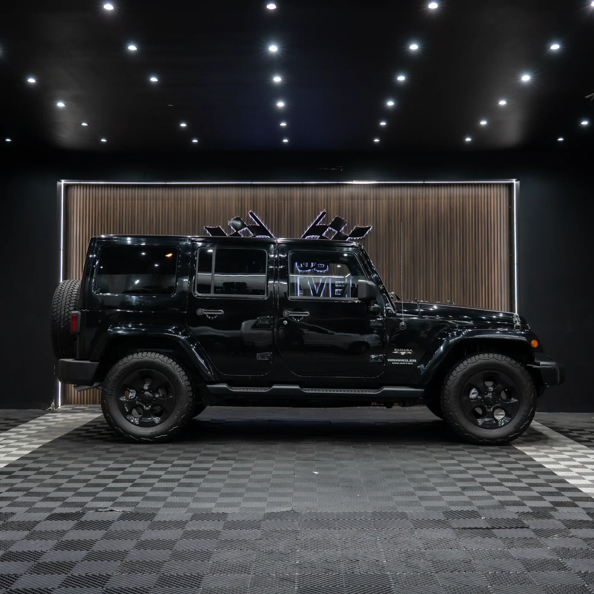 JEEP SAHARA 2017 - imagen 2