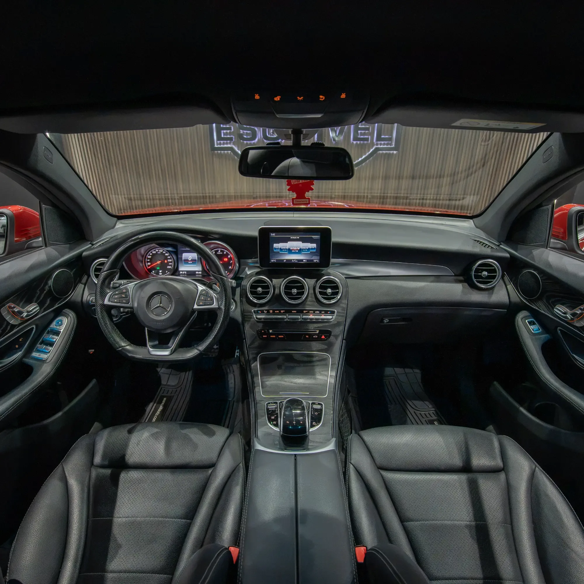 MERCEDES BENZ GLC 300 2018 - imagen 7