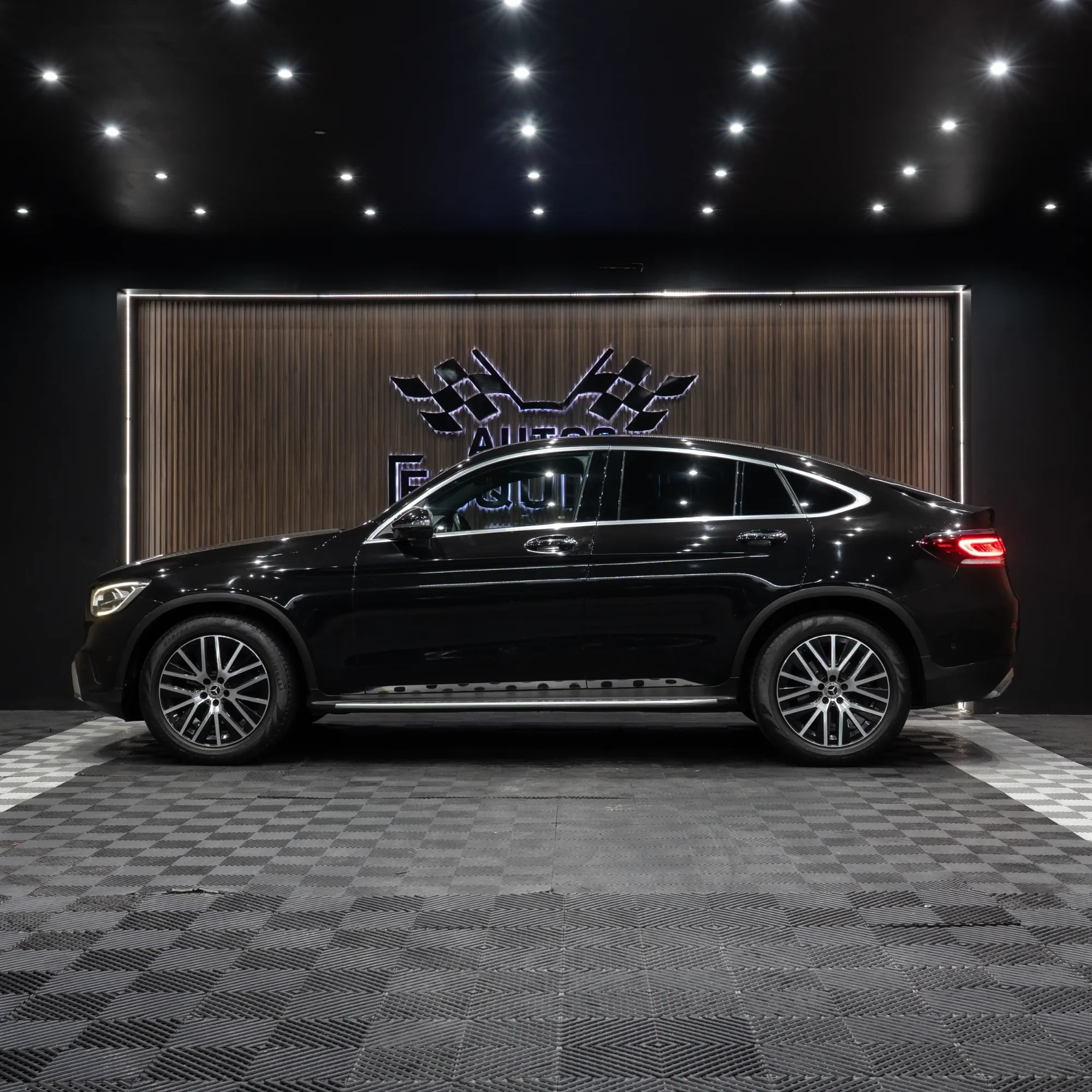 MERCEDES BENZ GLC 300 2021 - imagen 2