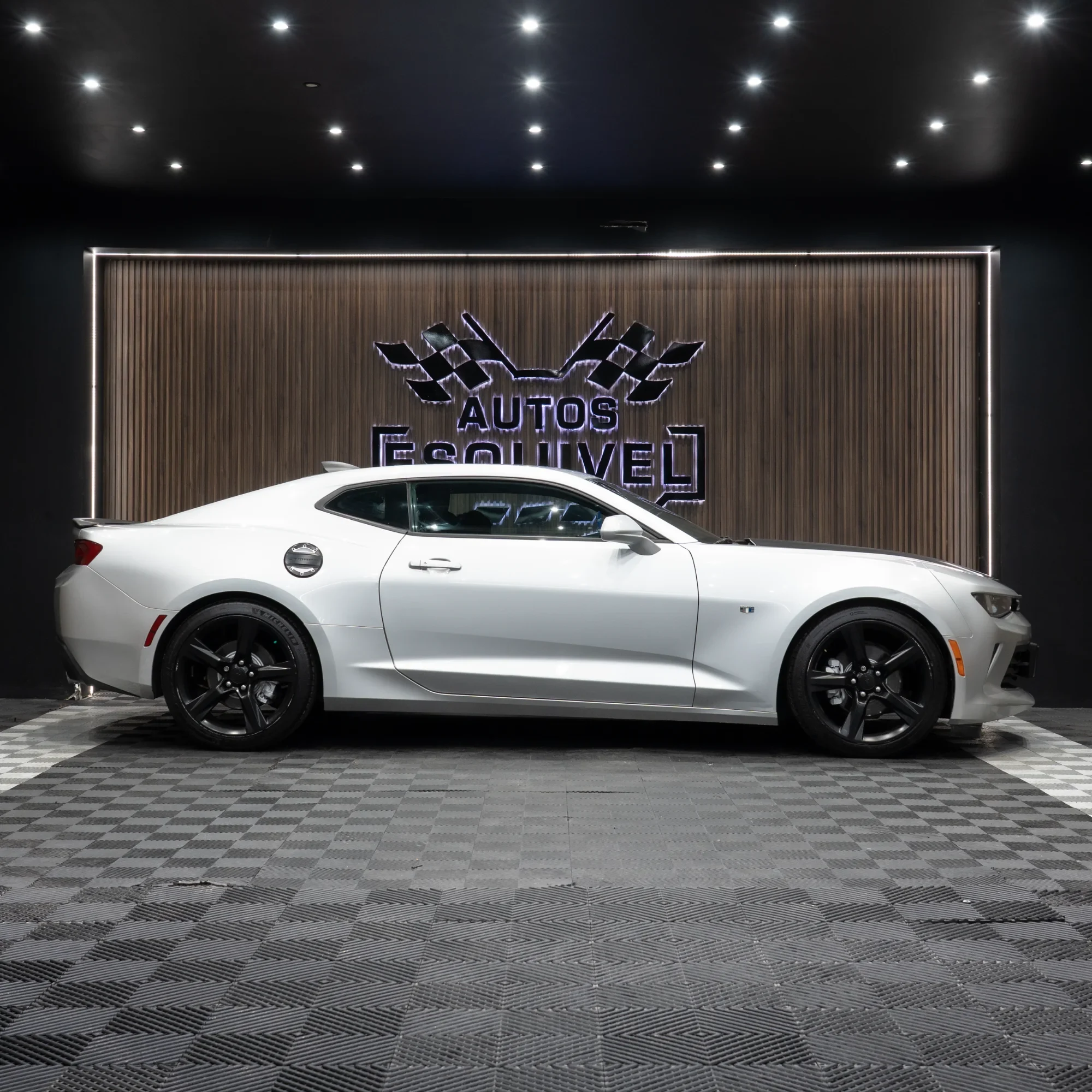 CHEVROLET CAMARO 2017 - imagen 2