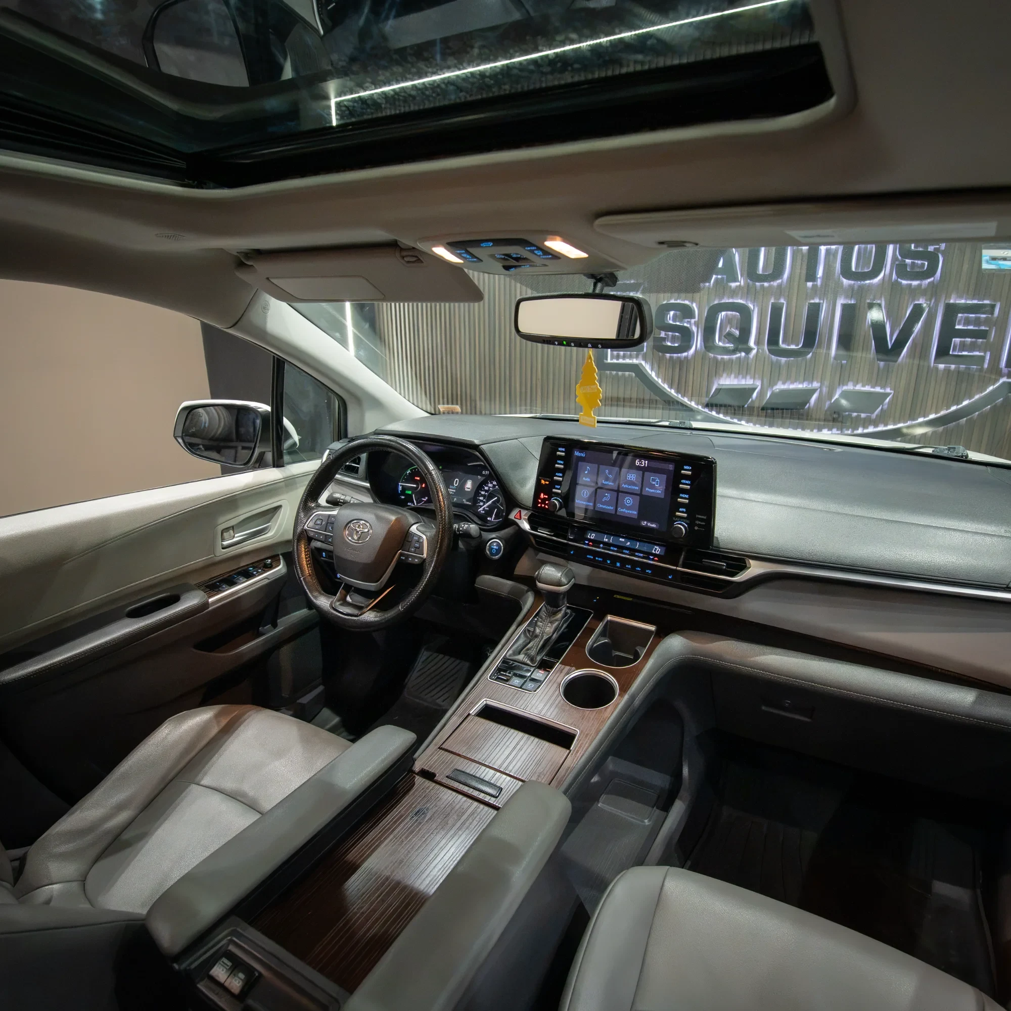 TOYOTA SIENNA XLE 2021 - imagen 9