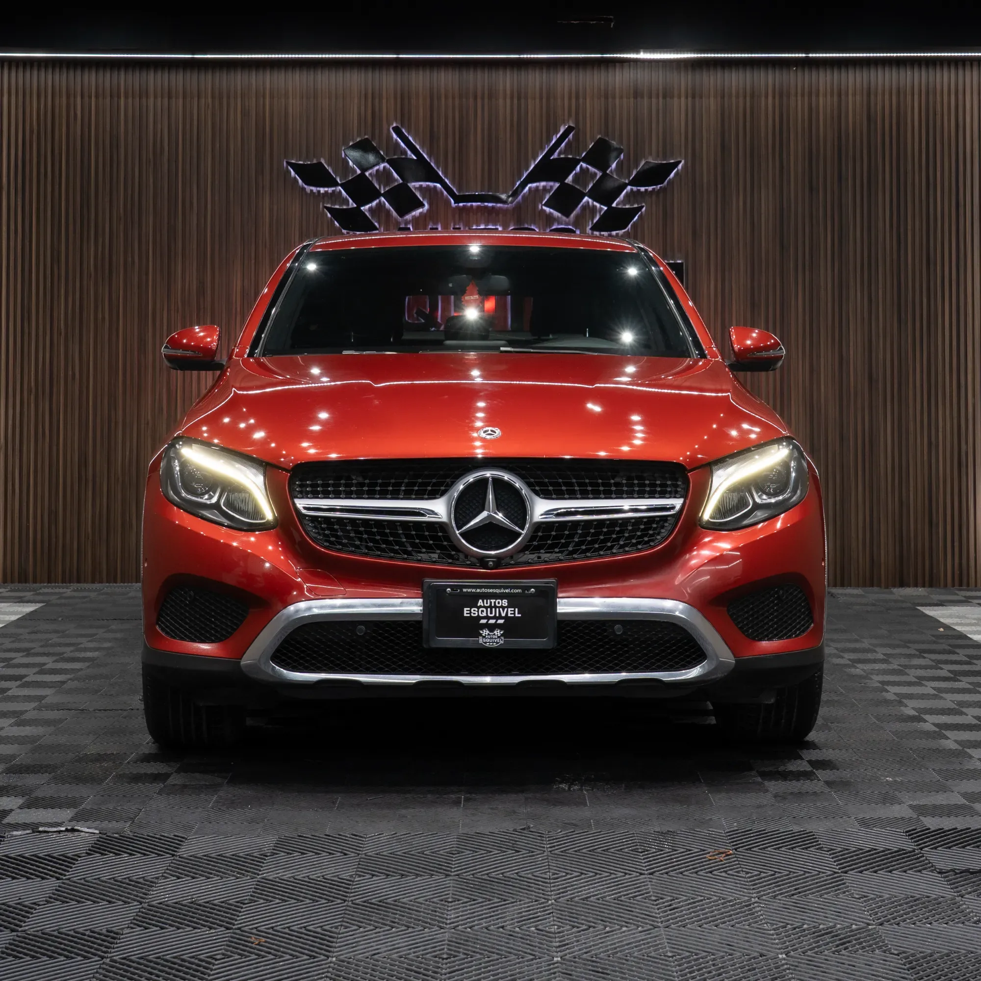 MERCEDES BENZ GLC 300 2018 - imagen 4