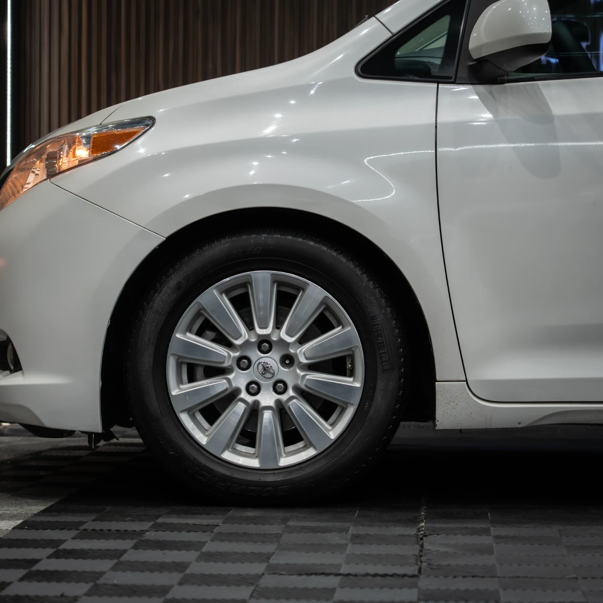 TOYOTA SIENNA 2017 - imagen 10