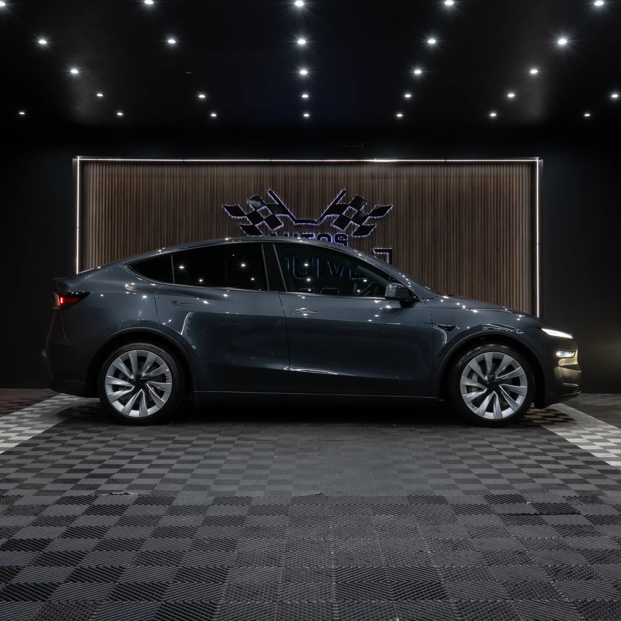 TESLA MODEL Y PREMIUM DUAL MOTOR 2025 - imagen 3